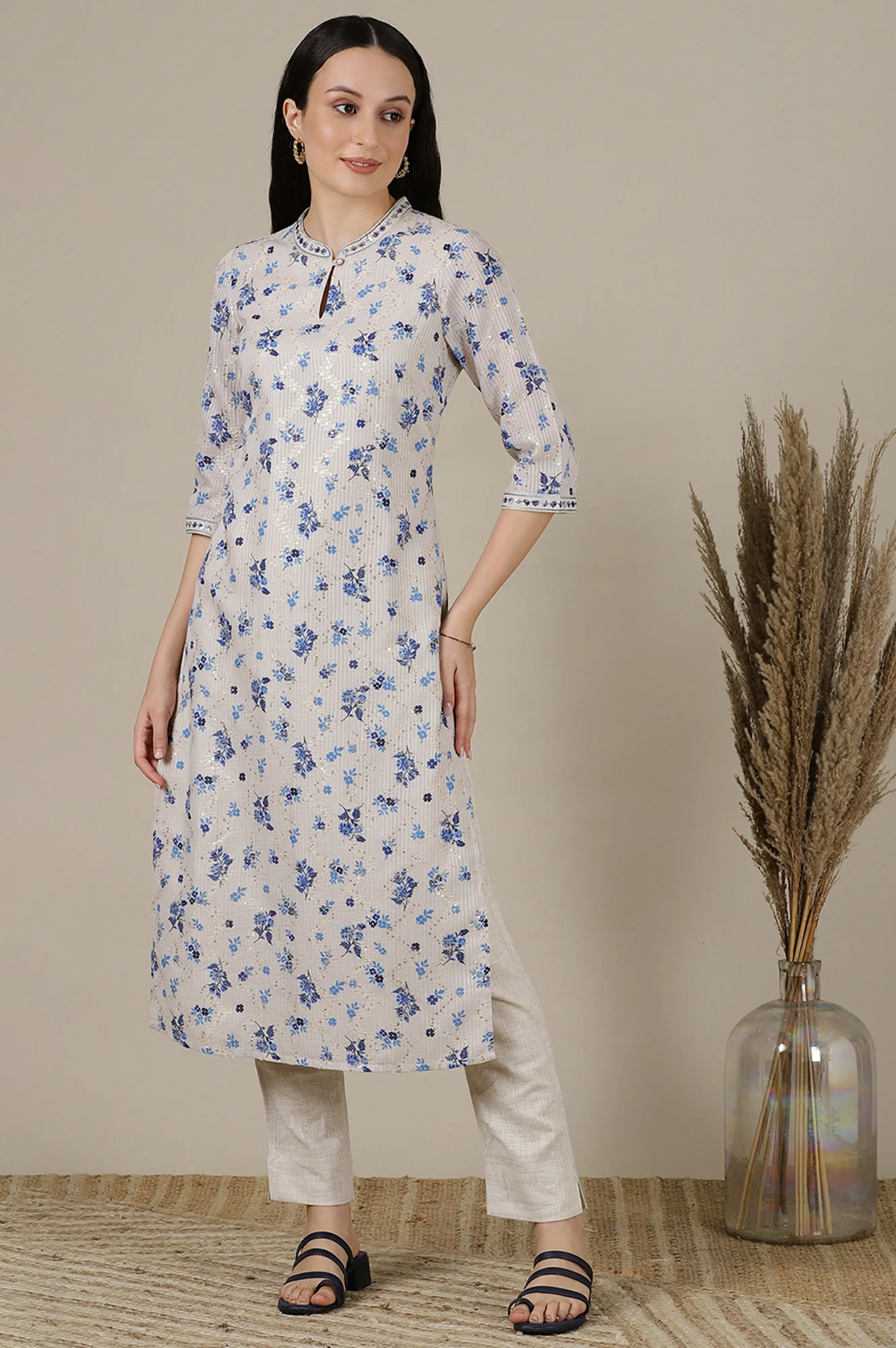 Beige Floral Zari Straight Kota Kurta - Image 4