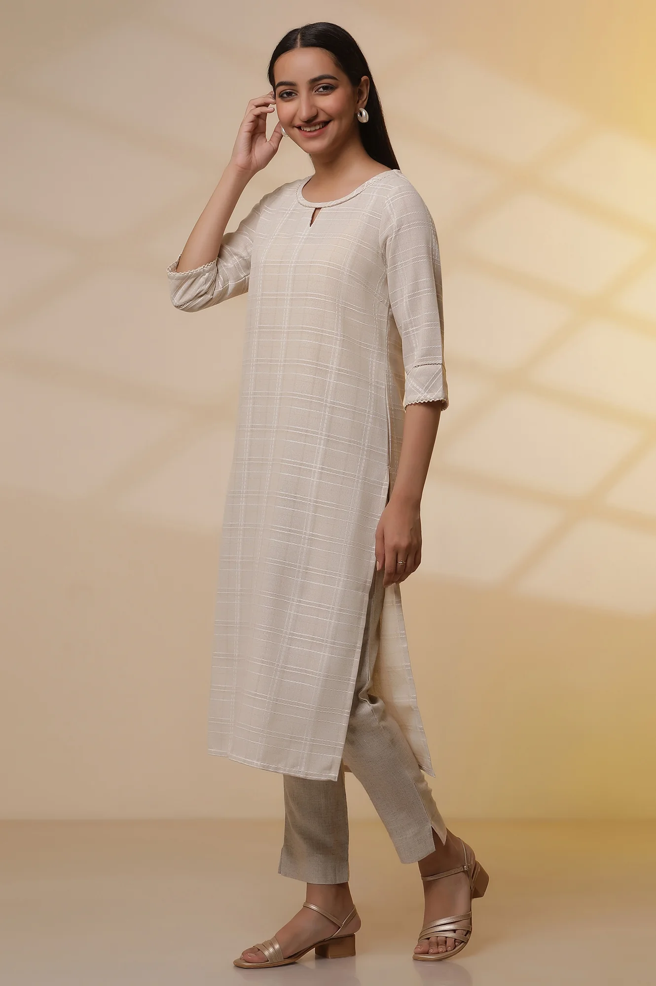 Beige Yarn-Dyed Checker Kurta, Pants and Dupatta Set - Image 3