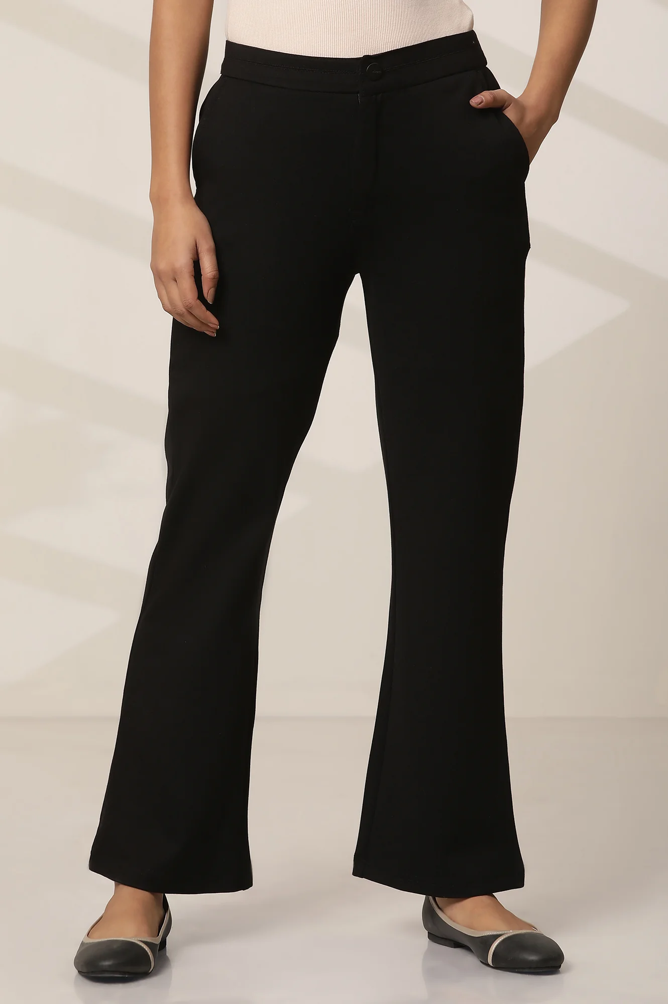 Black Solid Straight Fit Pants With Elasticated Waist - Image 2