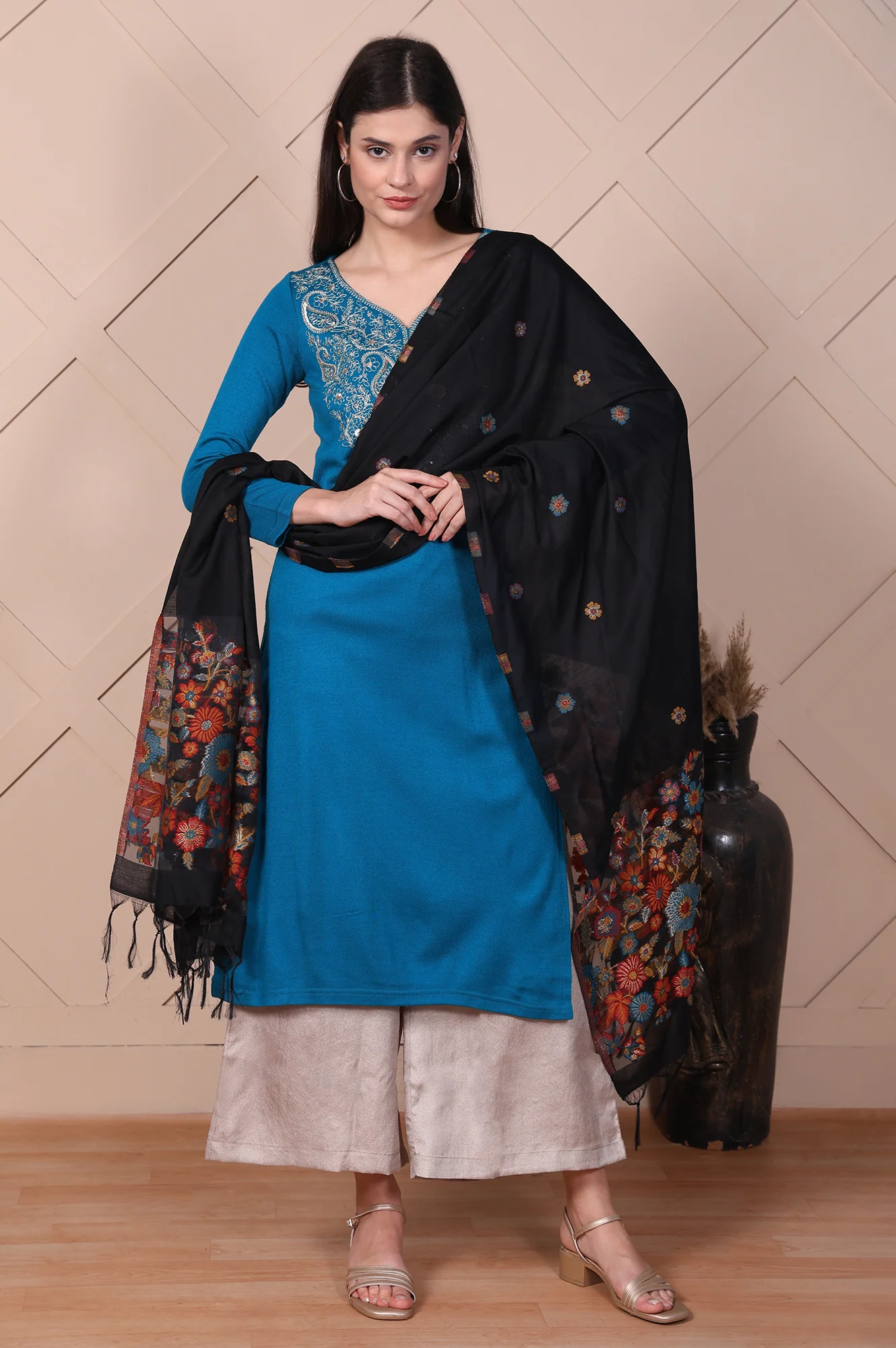Black Floral Embroidered Jaquard Shawl - Image 5