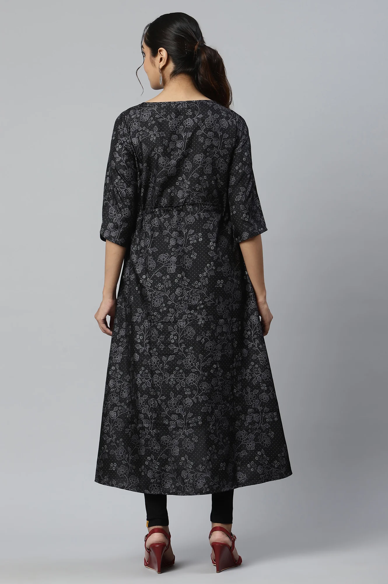 Black Floral Printed Kuchai Silk Kurta - Image 2