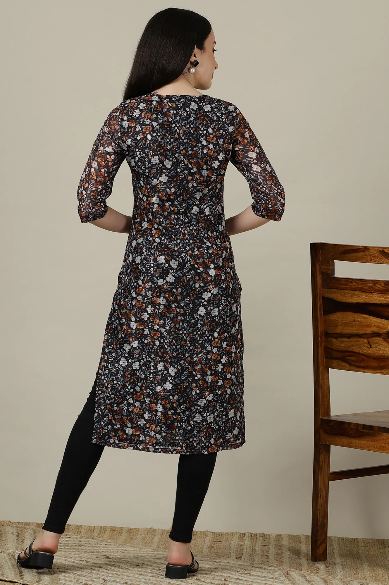 Black Floral Printed V-neck Straight Kota Kurta - Image 5