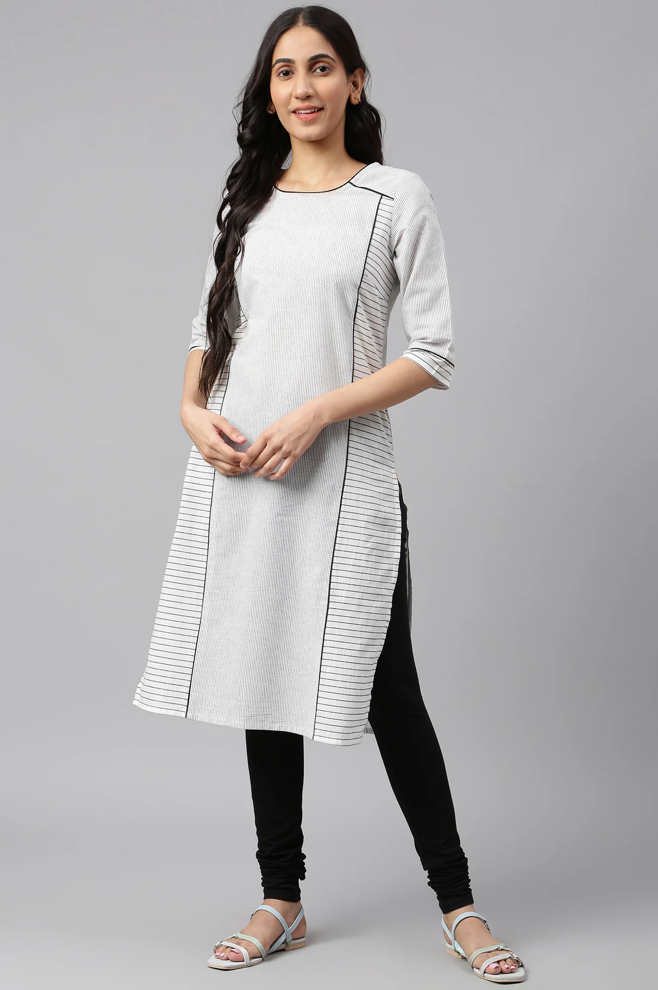 Black Solid Plain Skinny Cotton Churidar - Image 4