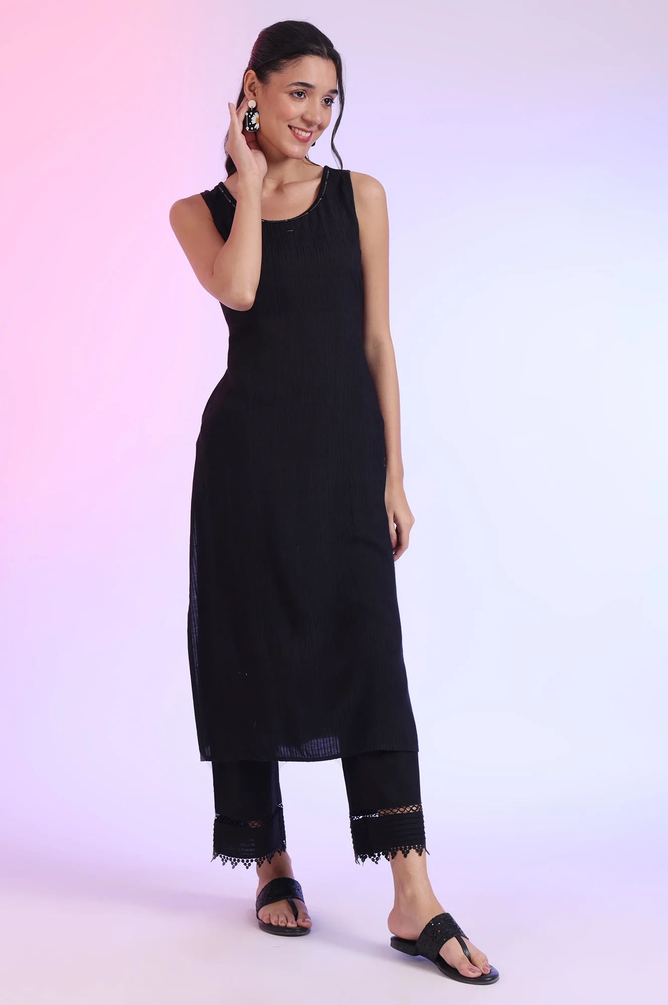 Black Solid Textured Rayon Sleeveless Straight Kurta - Image 7