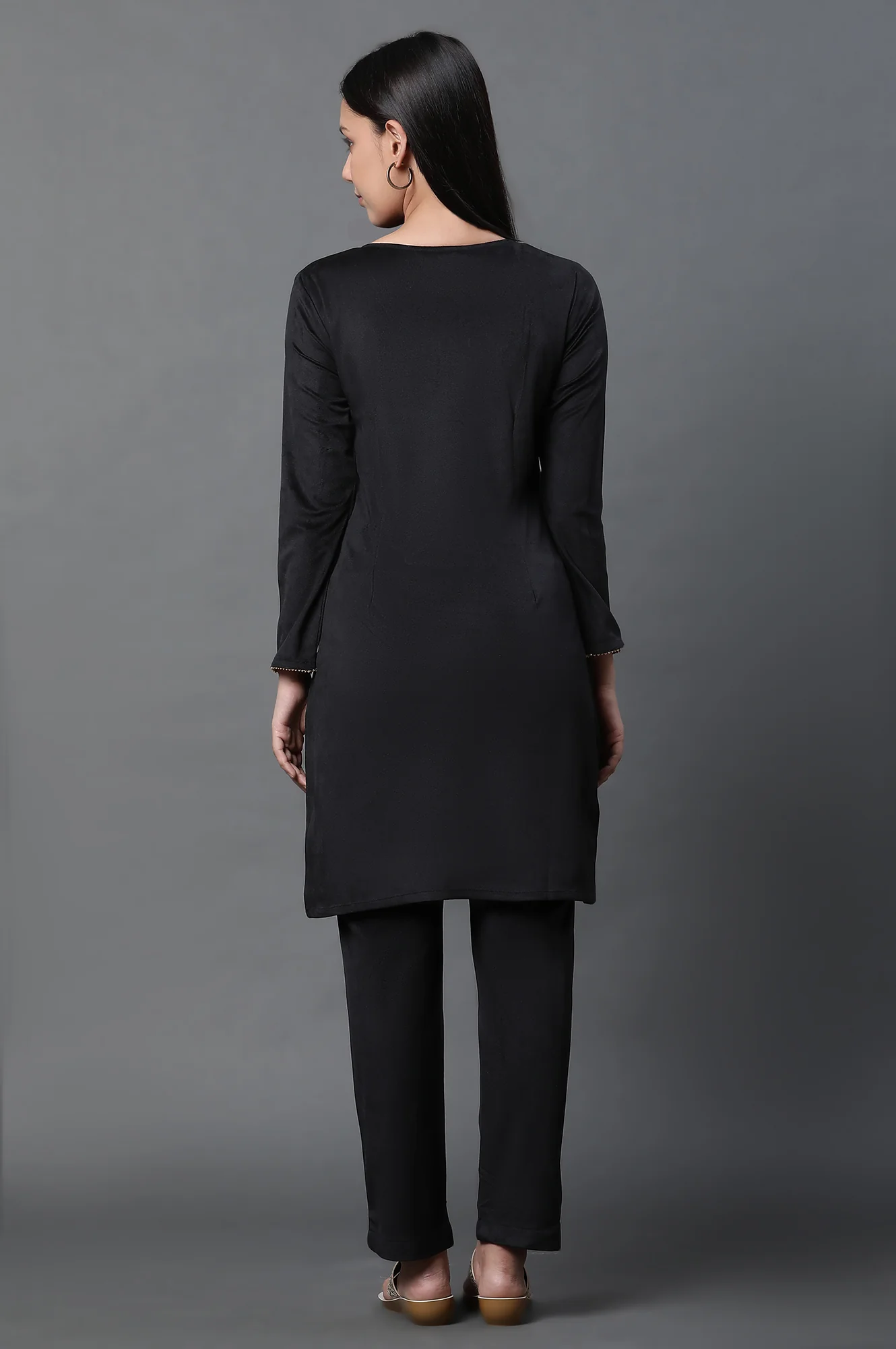 Black Zari Embroidered Velvet Kurta and Pants Set - Image 4