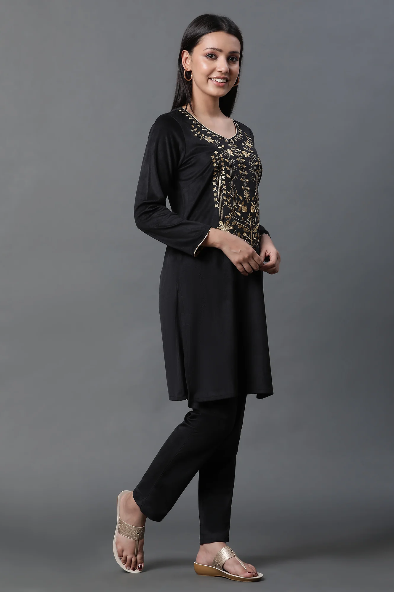 Black Zari Embroidered Velvet Kurta and Pants Set - Image 5