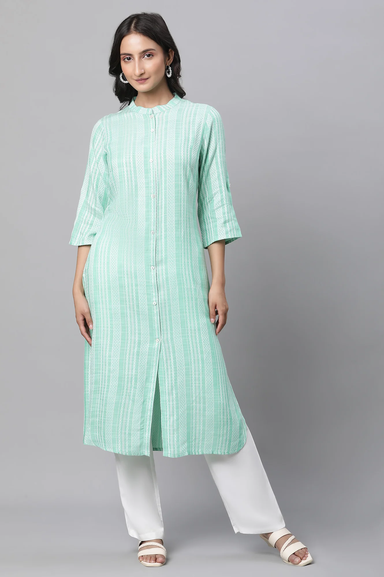 Blue Abstract Printed Kurta - Image 2