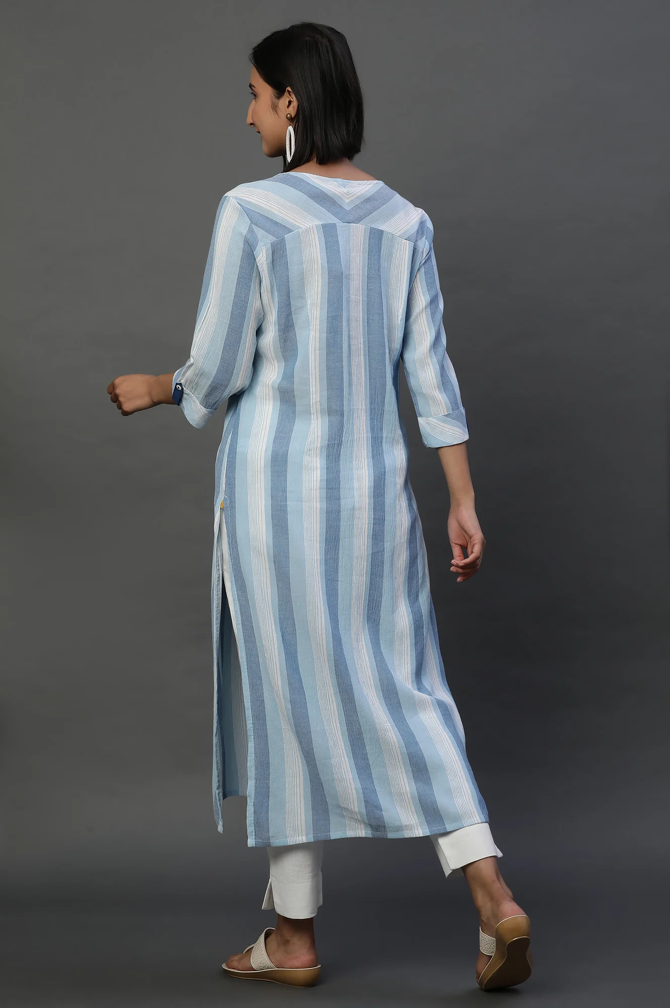 Blue and White Stripe Printed Casual Kurta - Image 4