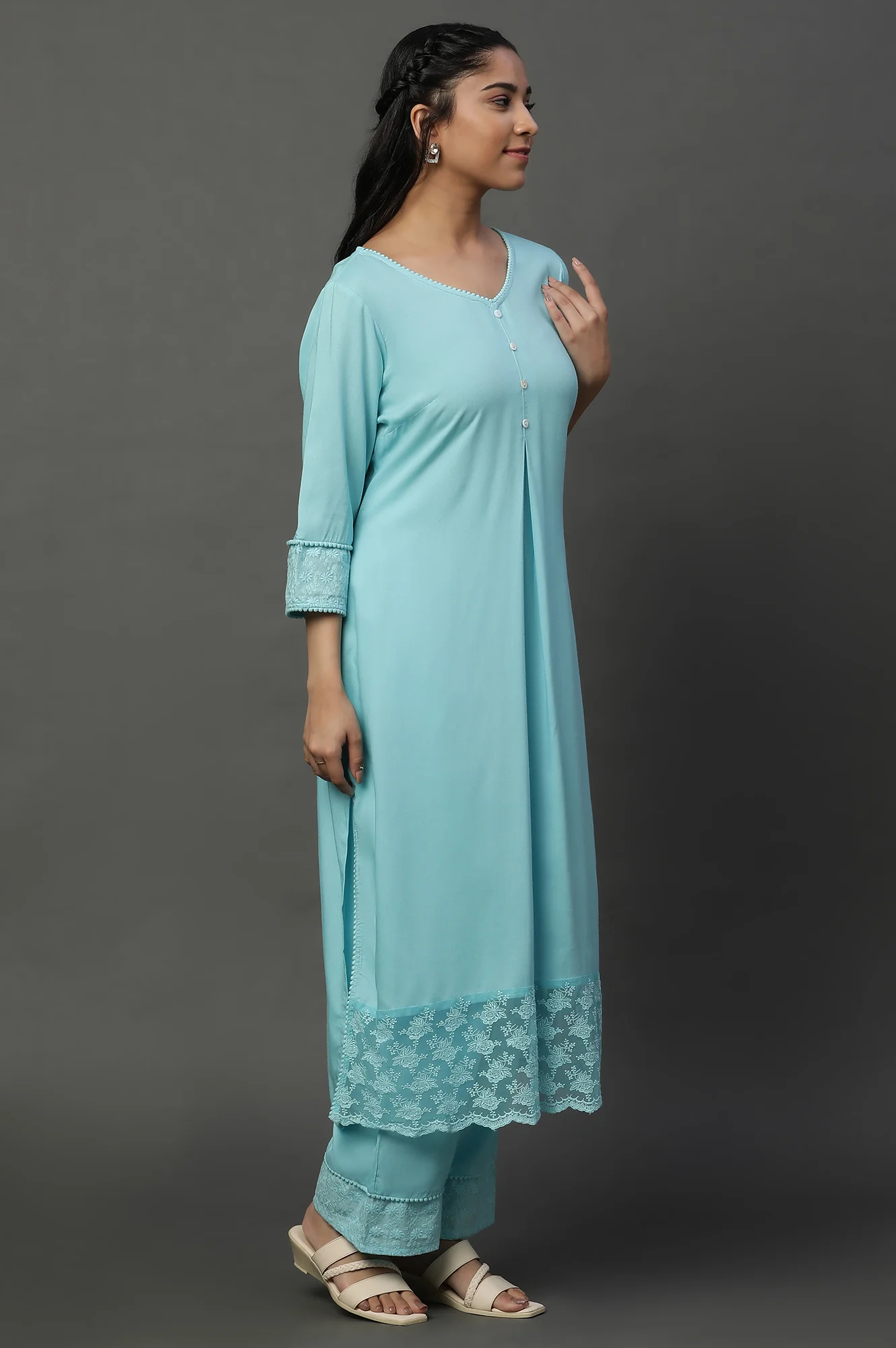 Blue Embroidered Causal Kurta and Palazzo Co-ord Set - Image 5