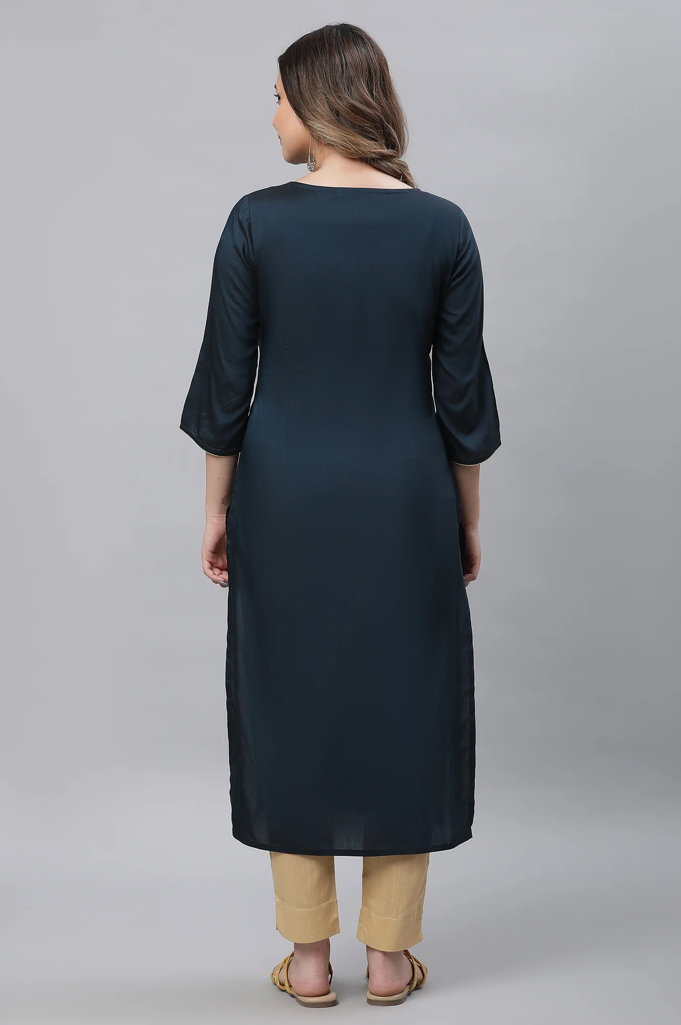 Blue Embroidered Festive Ethnic Kurta - Image 4