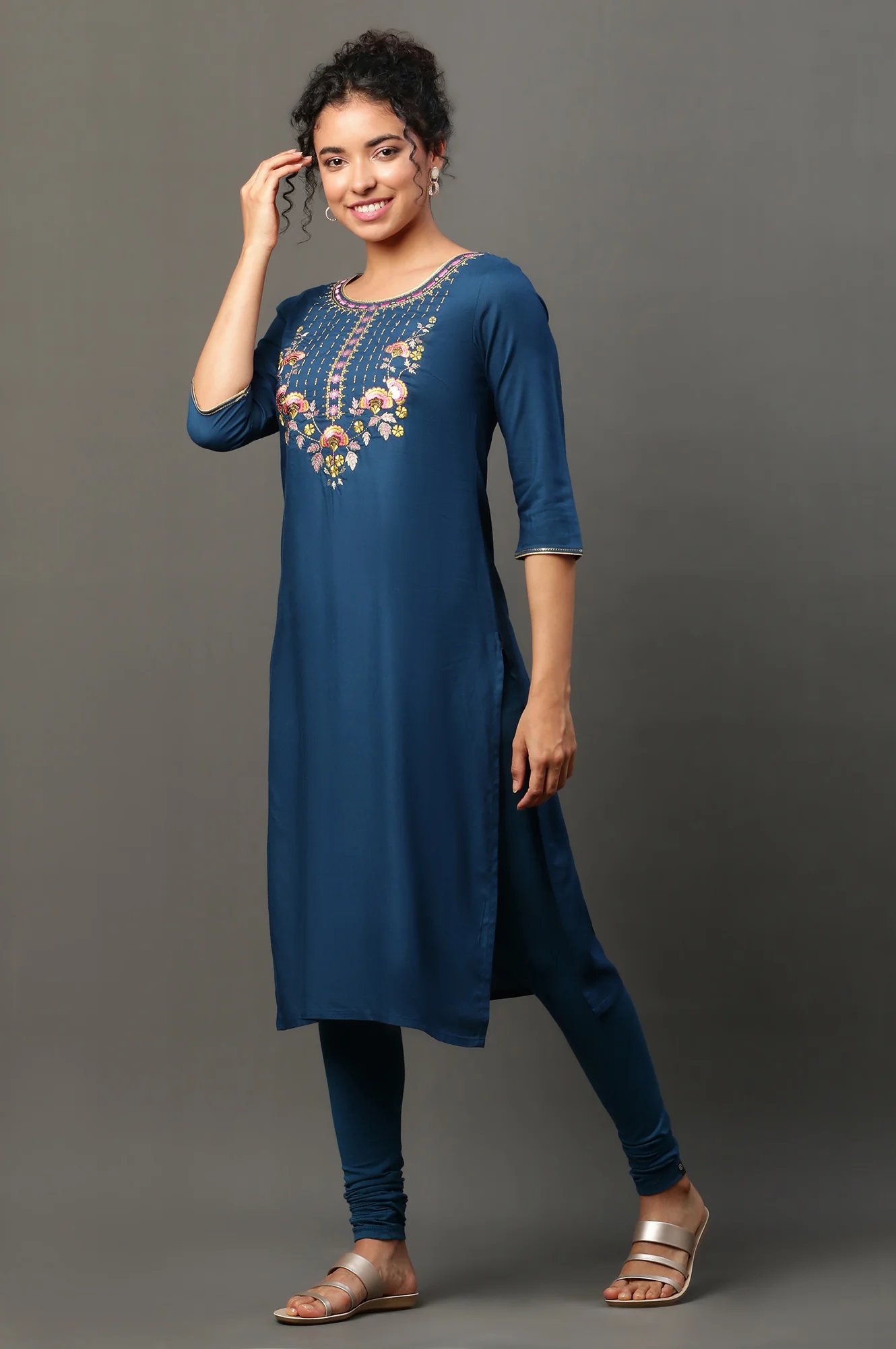 Blue Embroidered Festive Kurta - Image 3