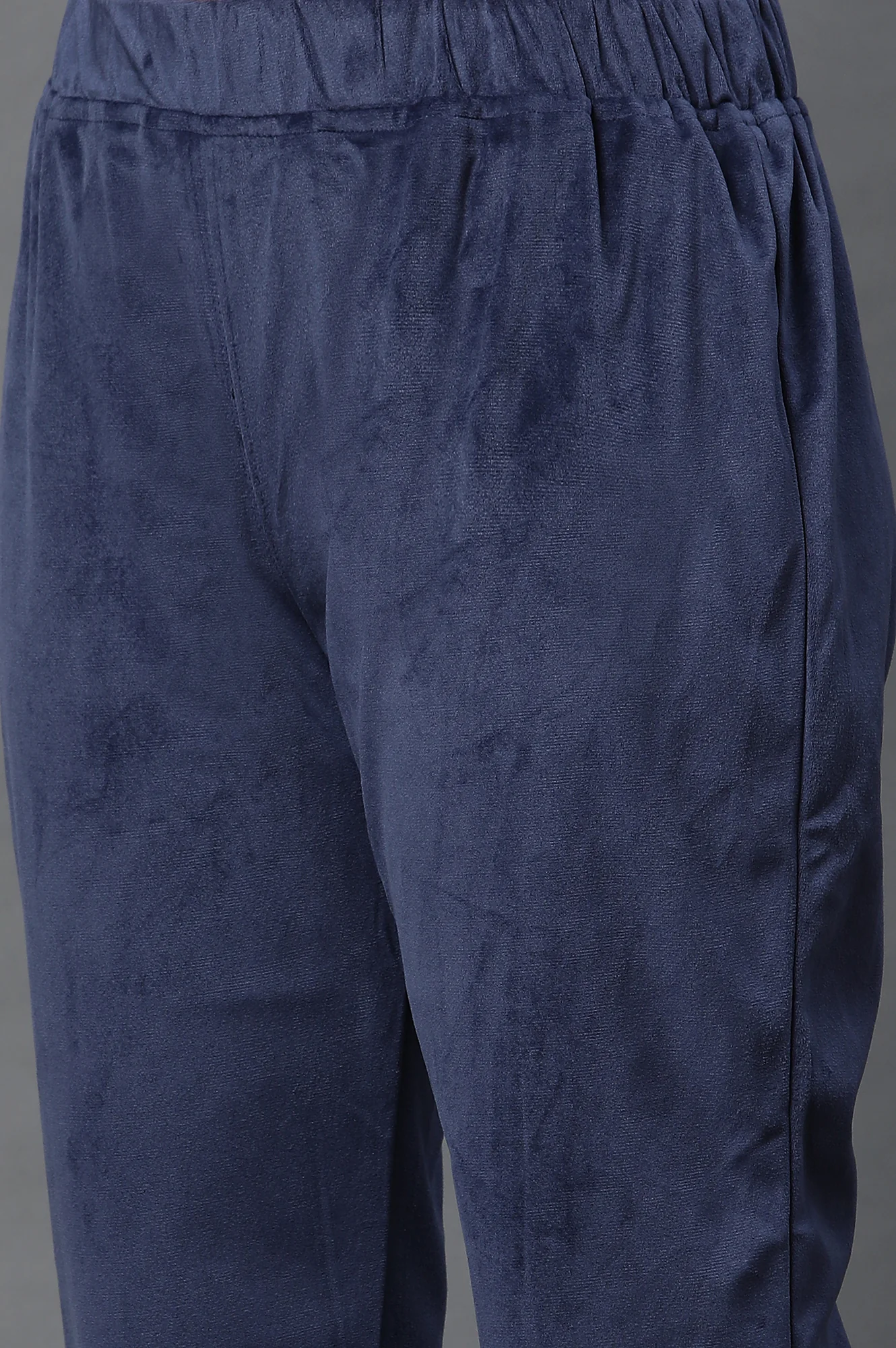 Blue Embroidered Velvet Winter Kurta and Pants Set - Image 8