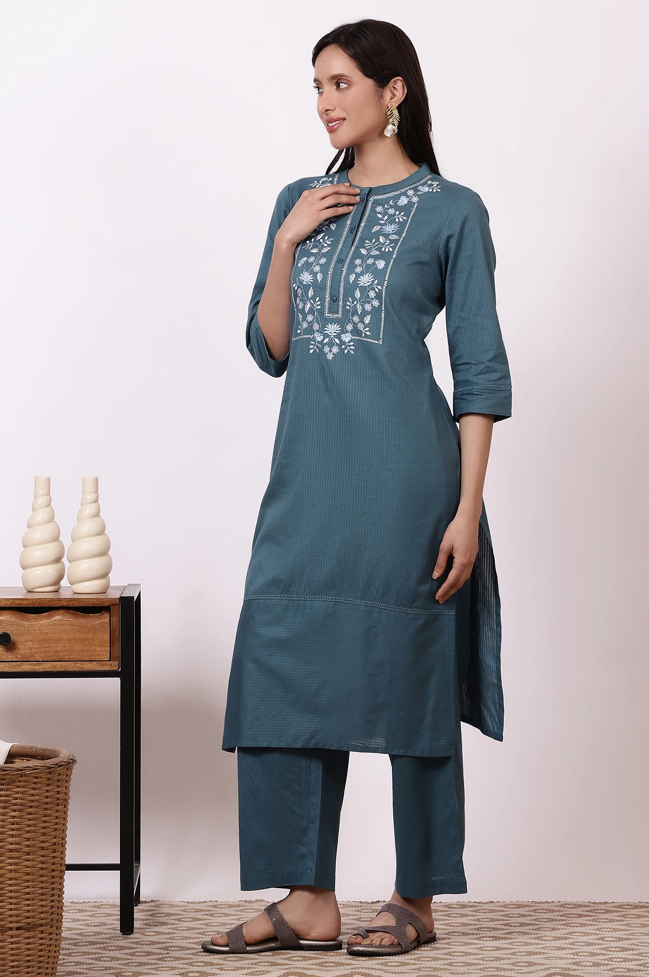 Blue Embroidered Yoke Pure Cotton Straight Kurta and Pants Set - Image 5