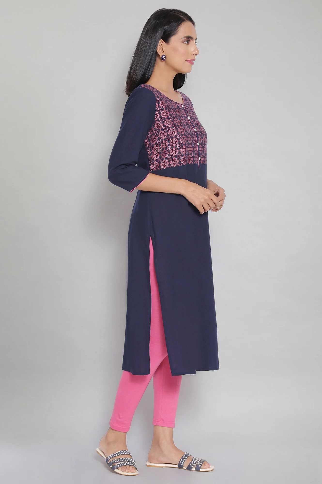 Blue Printed Straight Cotton Kurta - Image 4