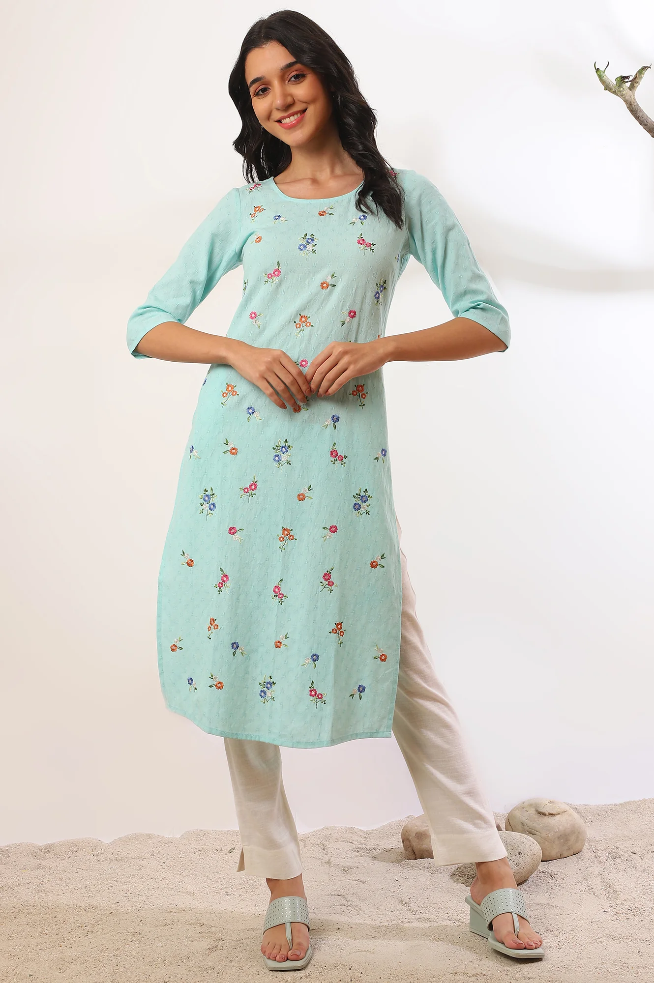 Blue Solid Zari Straight Pure Cotton Kurta - Image 2