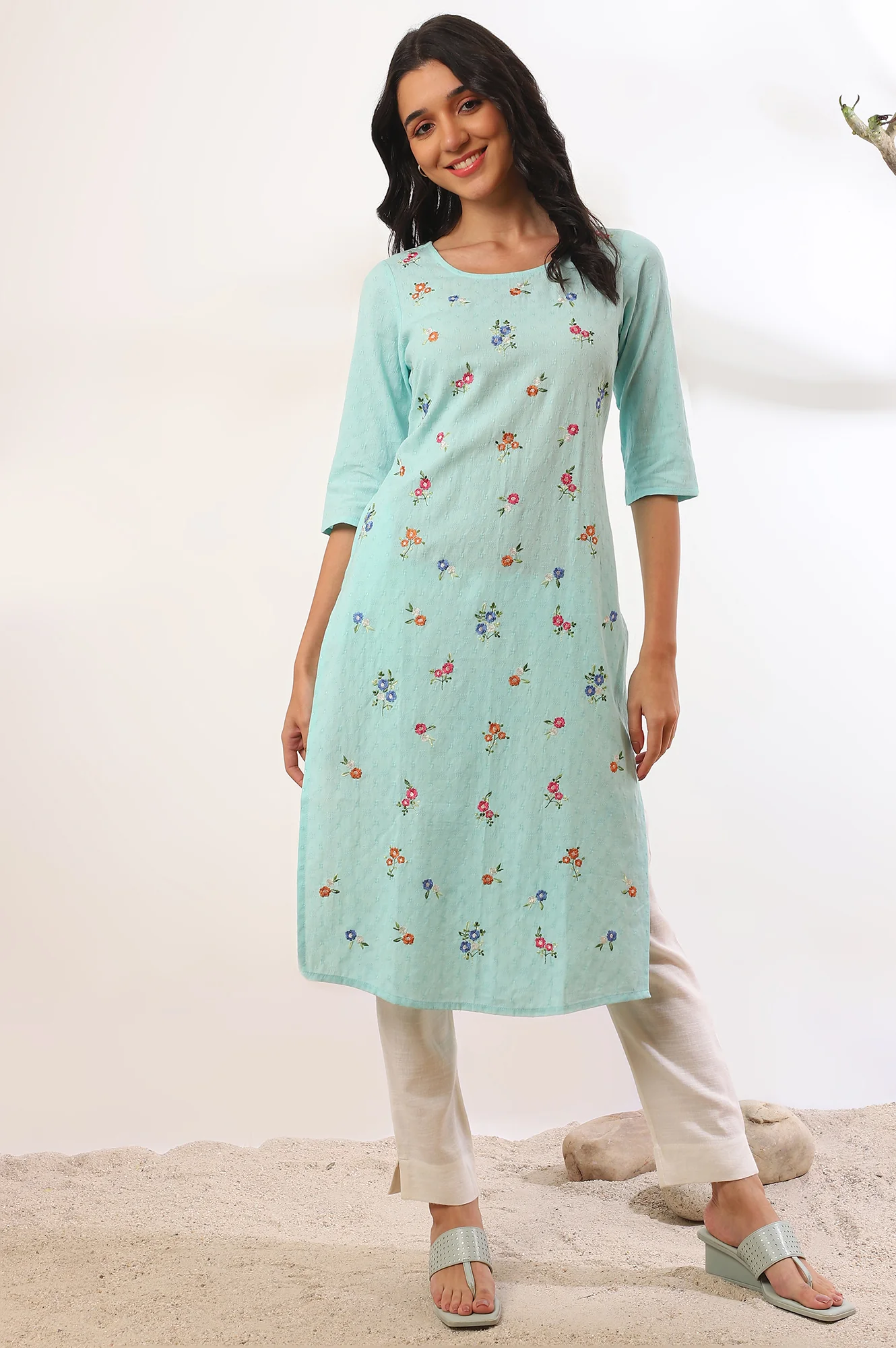 Blue Solid Zari Straight Pure Cotton Kurta - Image 3