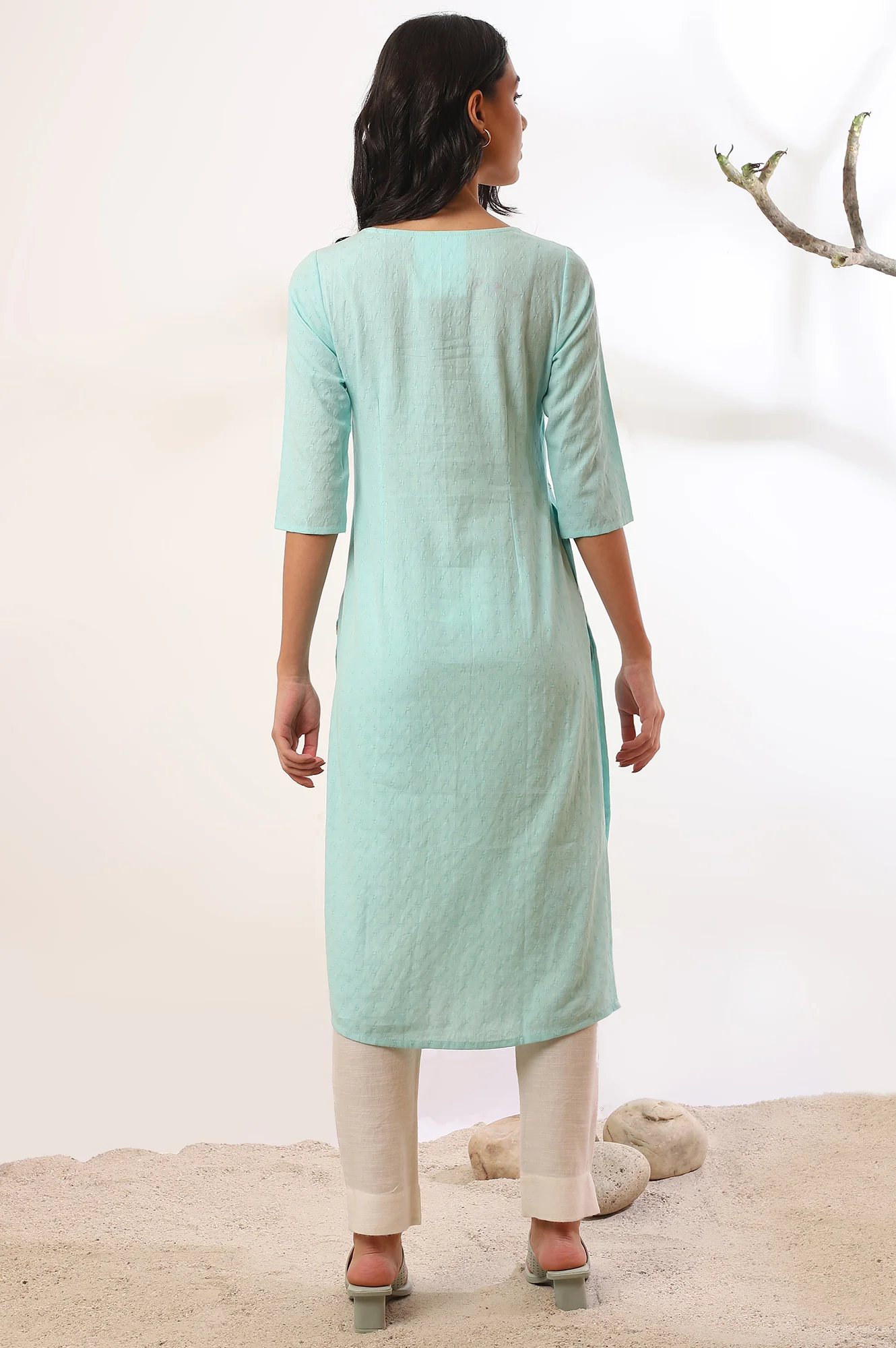Blue Solid Zari Straight Pure Cotton Kurta - Image 6
