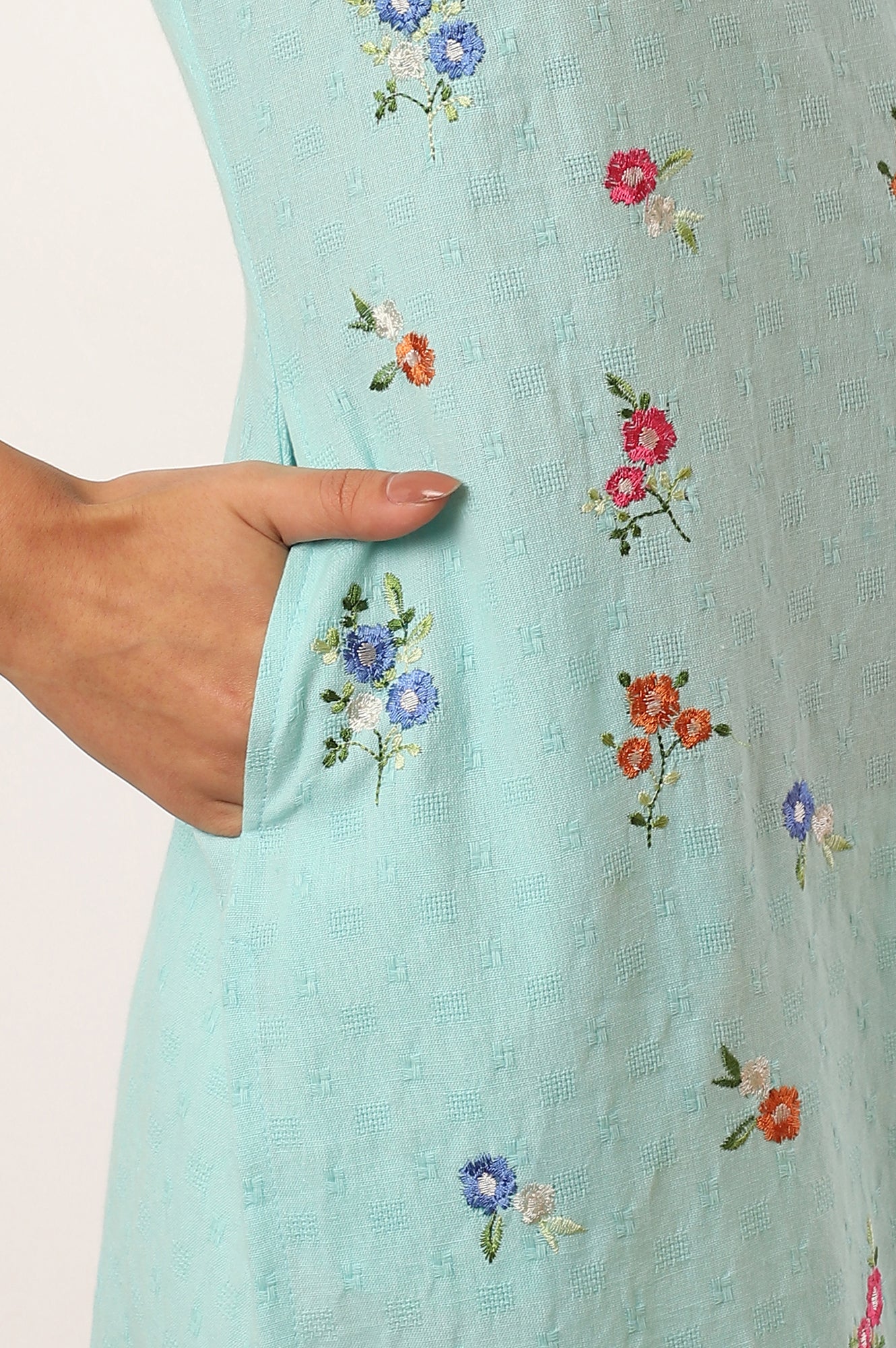 Blue Solid Zari Straight Pure Cotton Kurta - Image 8