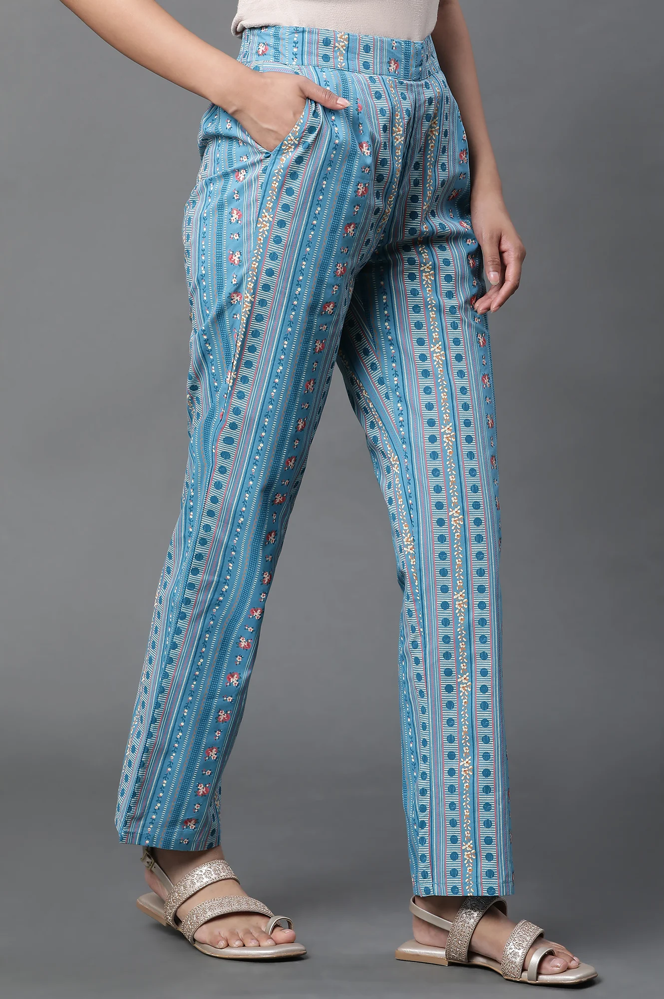 Blue Thread Work Cotton Blend Straight Kurta and Palazzo Set - Image 5