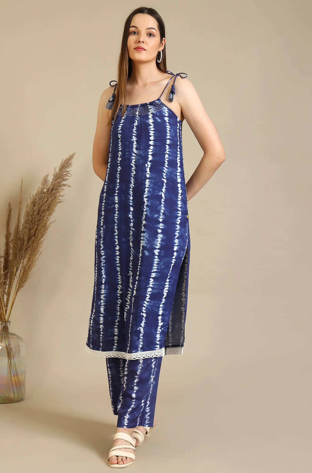Blue Tie and Dye Shibori Saphetti Kurta and Palozzos Co-ord Set - Image 3