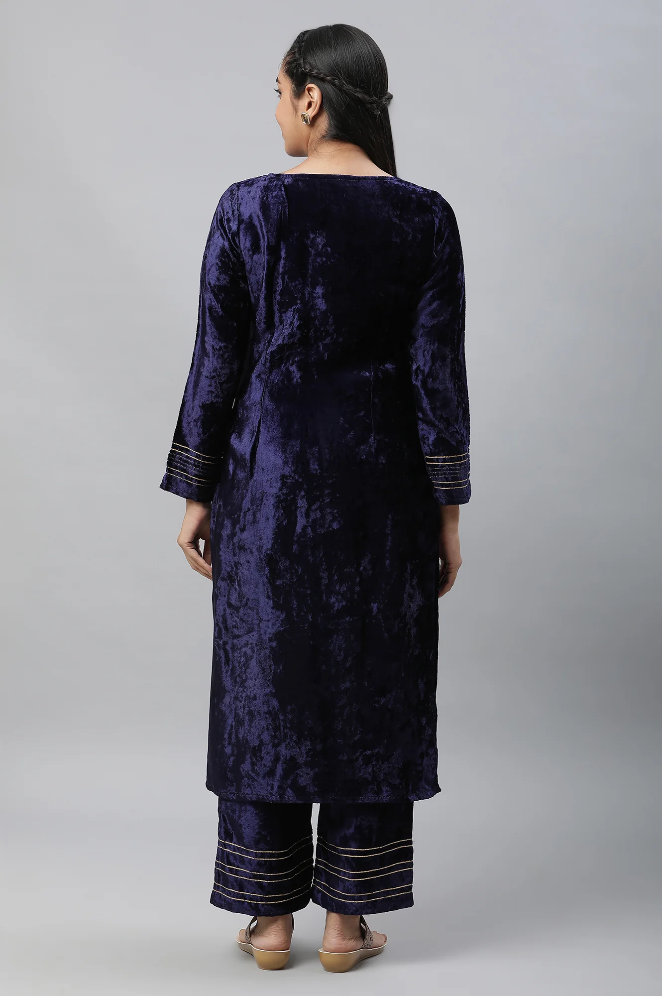 Blue Velvet Embellished Kurta & Palazzo Set - Image 4
