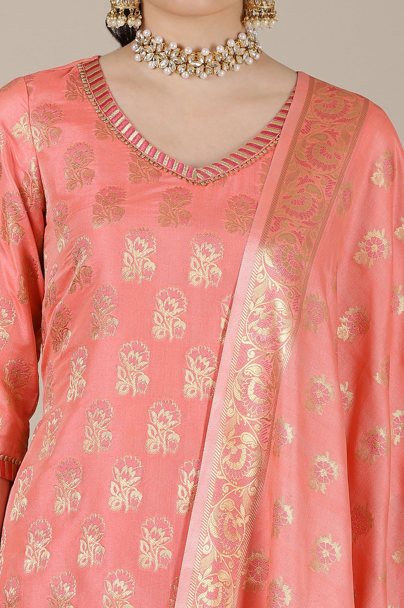 Blush Pink Yarn Dyed Short Festive Kurta, Embroidered Palazzo and Jacquard Dupatta Set - Image 4