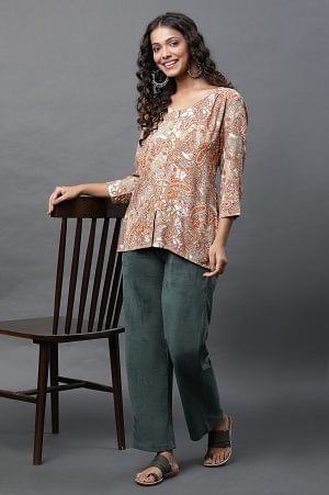 Green Solid Straight Fit Velvet Pants With Elasticated Waist - Image 5