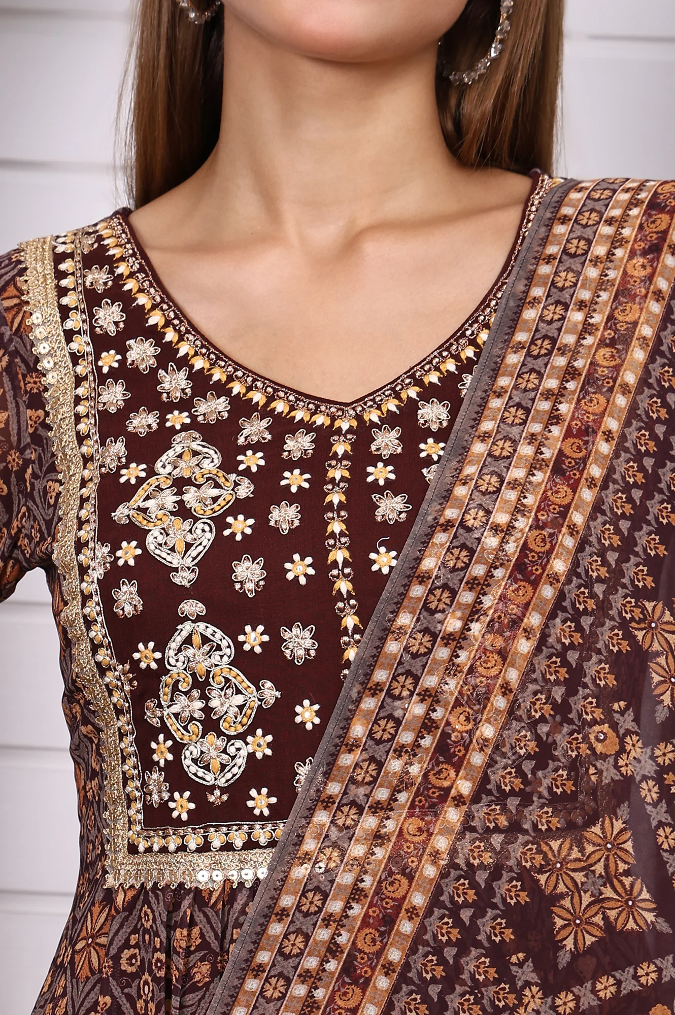 Brown Geometric Printed Zari Embroidered Georgette A-line Kurta, Leggings and Dupatta Set - Image 3