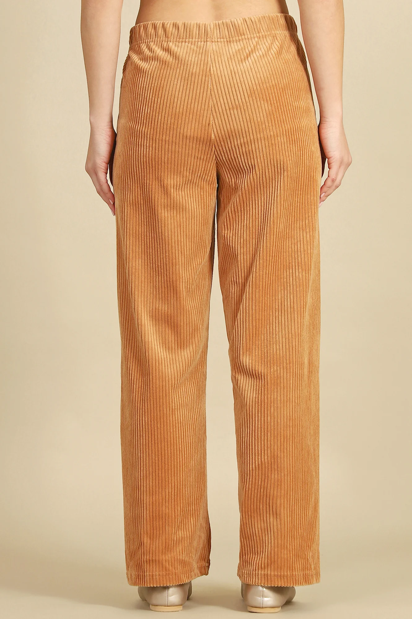 Brown Solid Straight Fit Cotton Pants With Elasticated Waist - Image 5