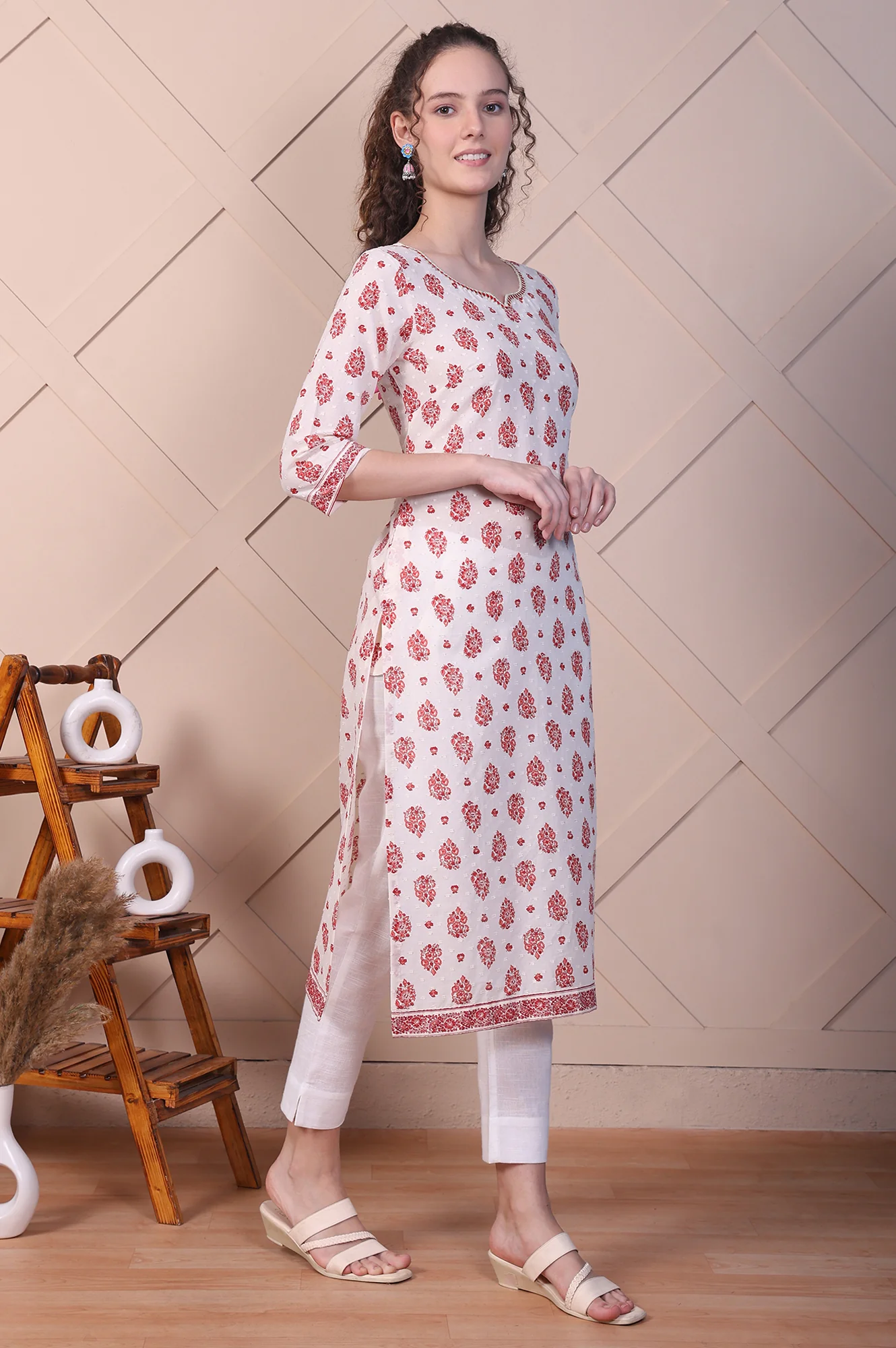 Cream Ethnic Motifs Cotton Blend Straight Kurta - Image 6