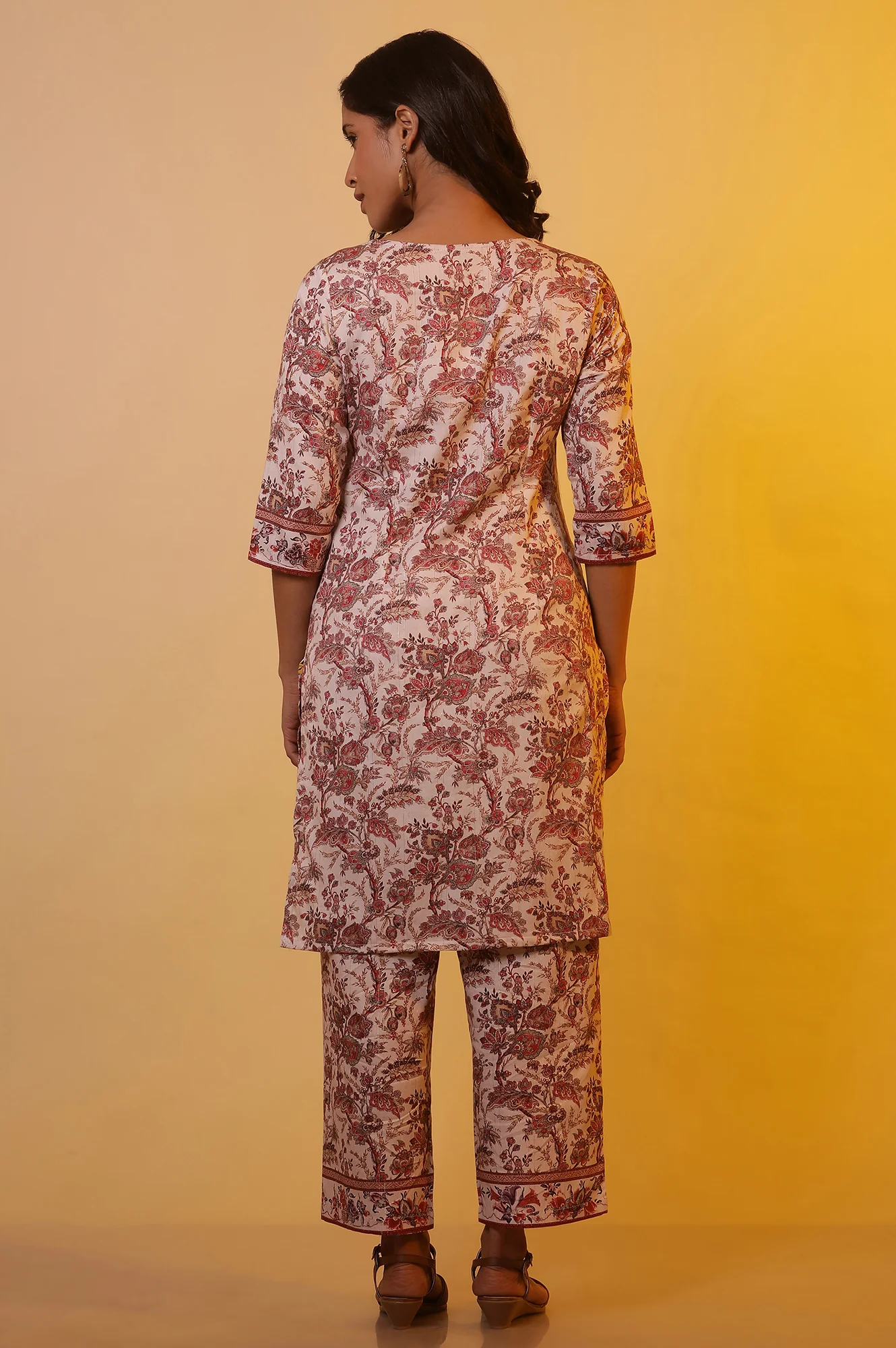 Cream Floral Printed Kurta and Palazzo Co-ord Set - Image 4