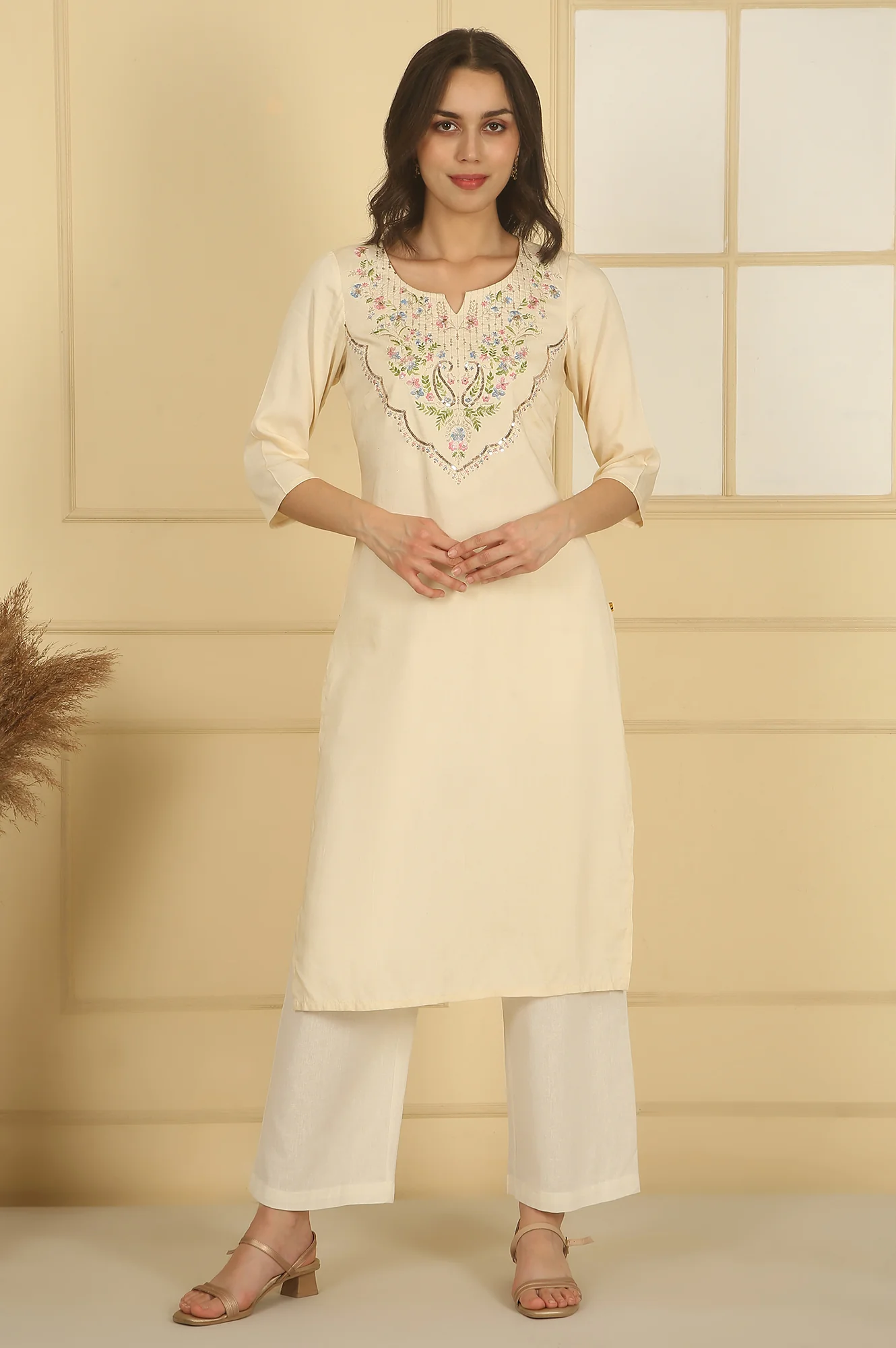Cream Sequined Embroidered Straight Kurta - Image 3