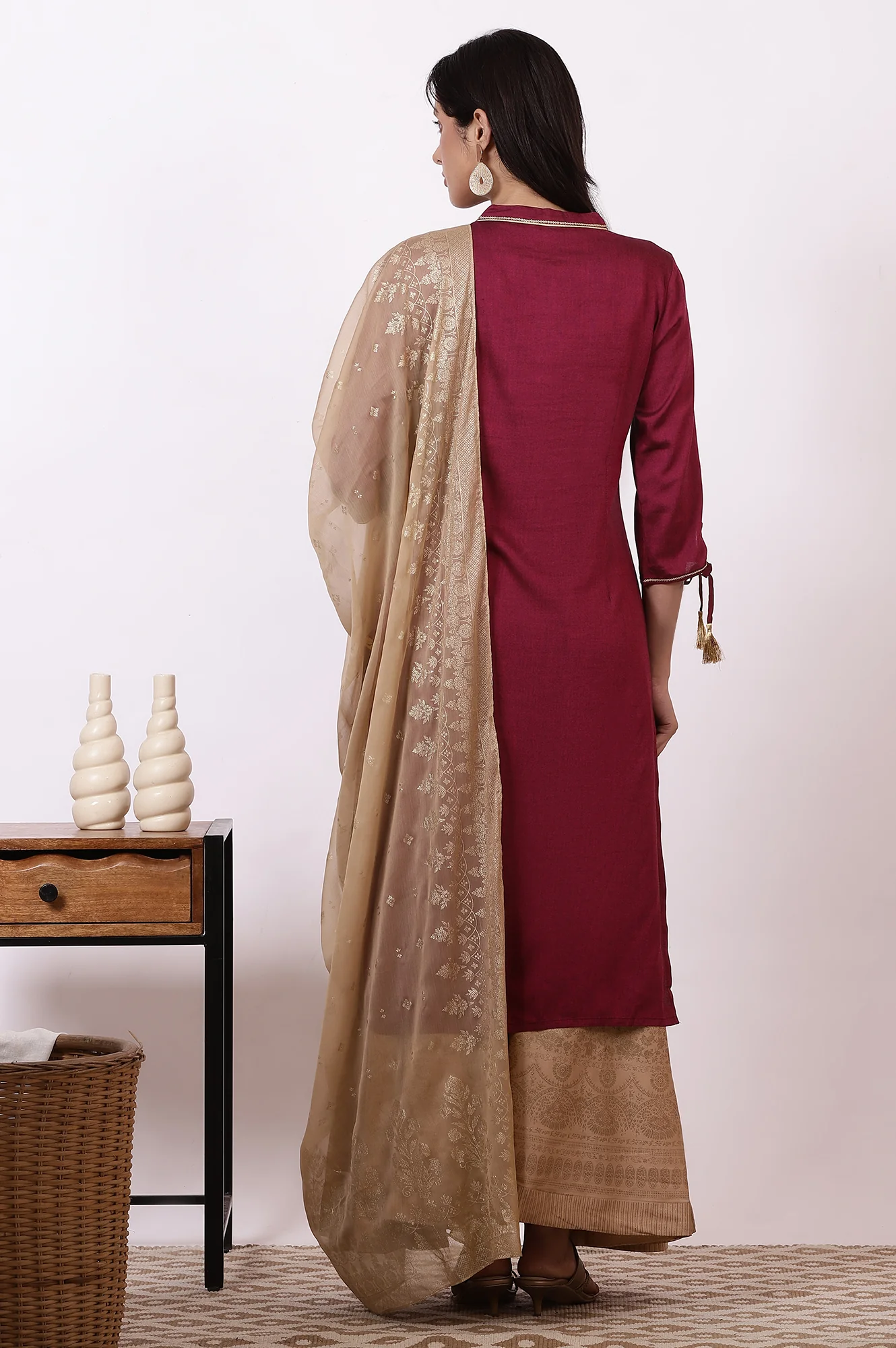 Dark Pink Zari Embroidered Straight Kurta, Flared Skirt and Dupatta Set - Image 5