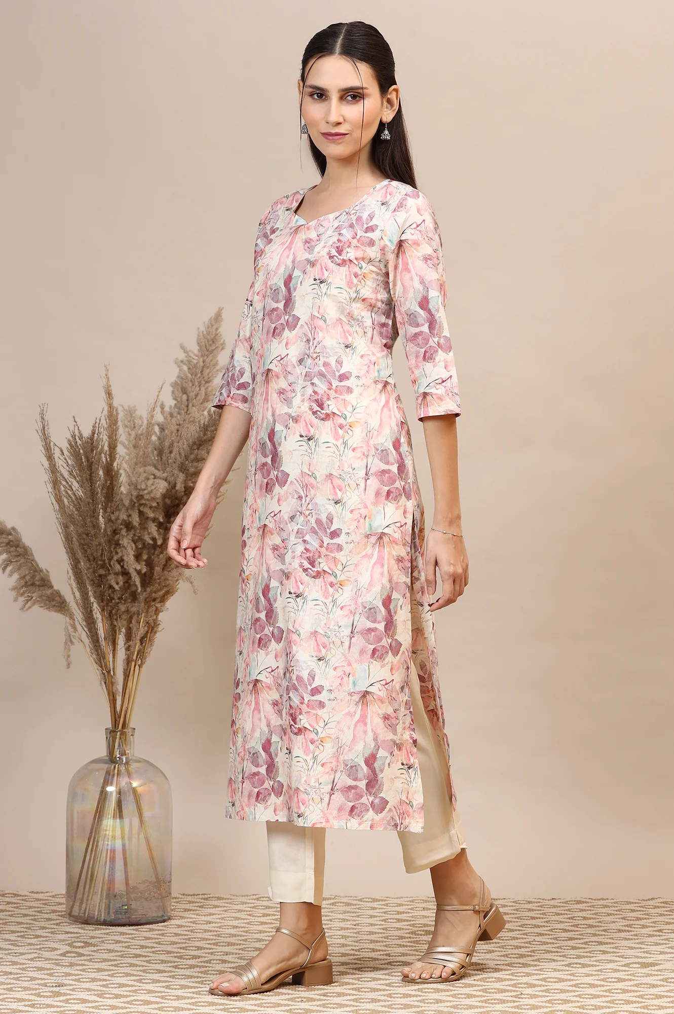 Dusty Pink Floral Printed Cotton Shimmer Straight Kurta, Trousers and Dupatta Set - Image 5