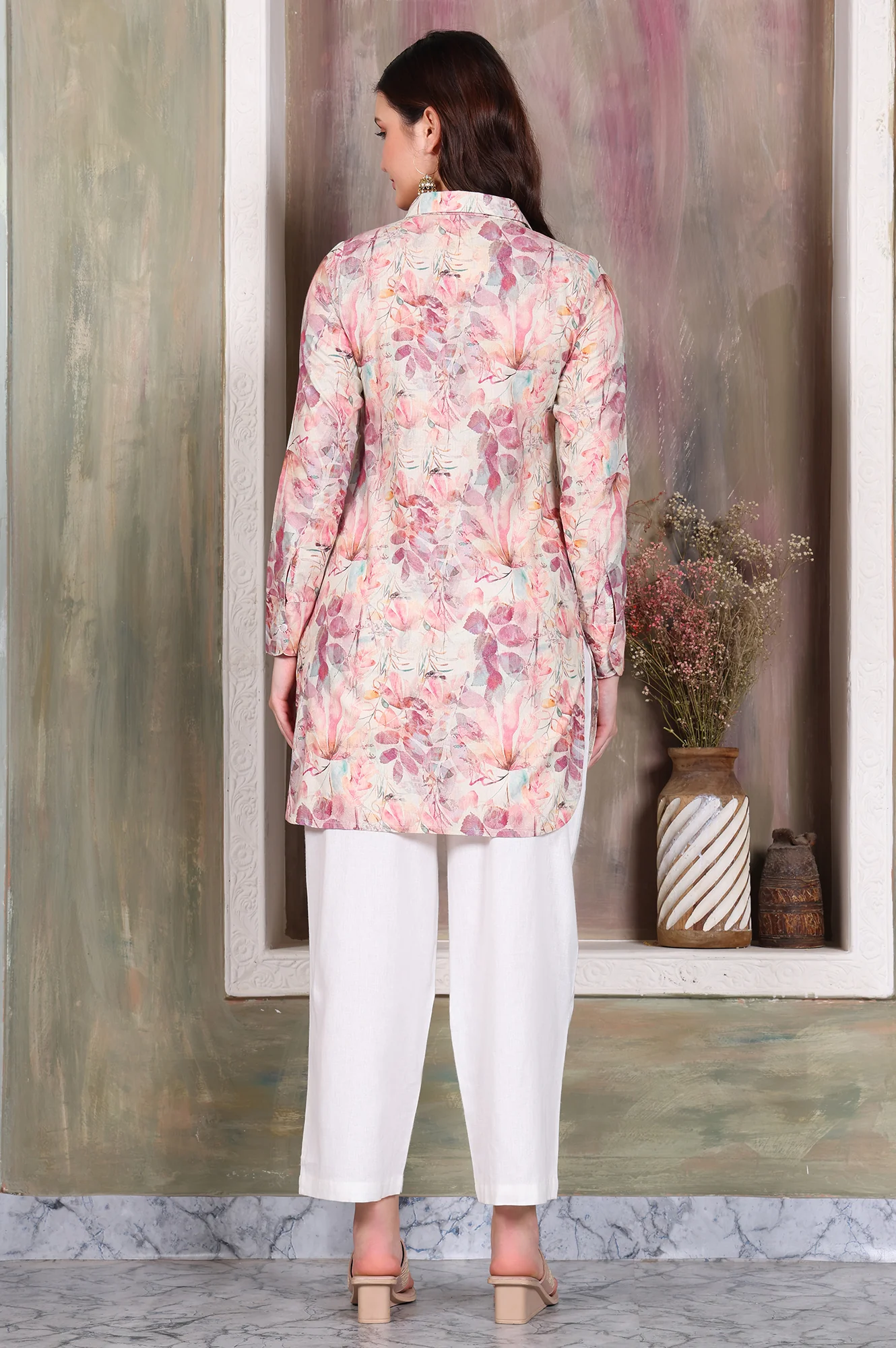 Dusty Pink Leaf Printed Cotton Shimmer Curved Kurti - Image 6