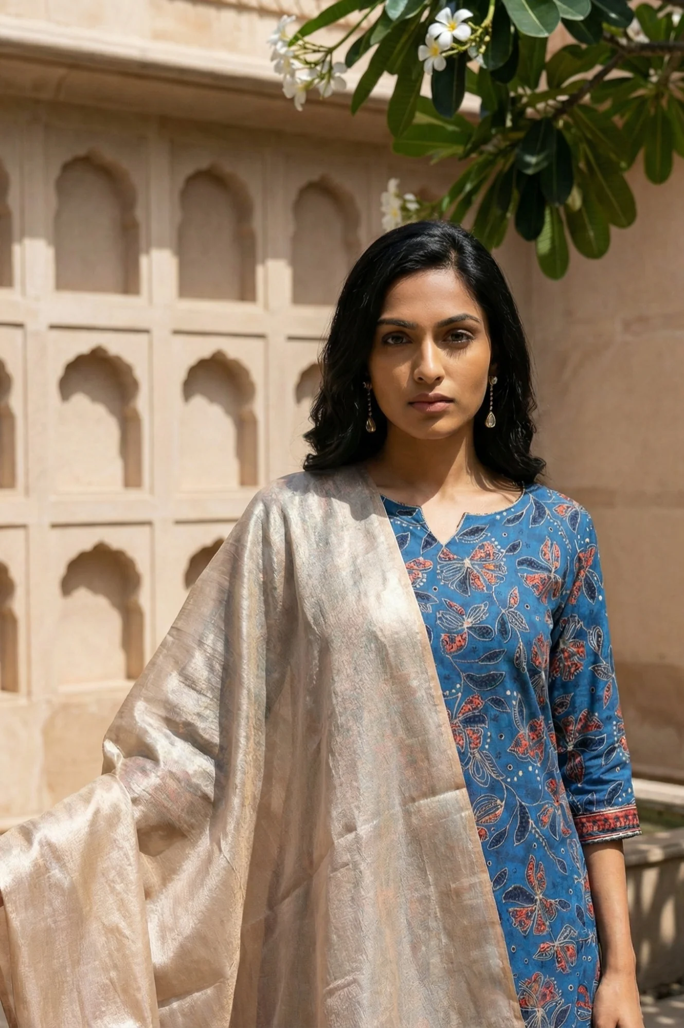 Gold Yarn Dyed Solid Dupatta - Image 4