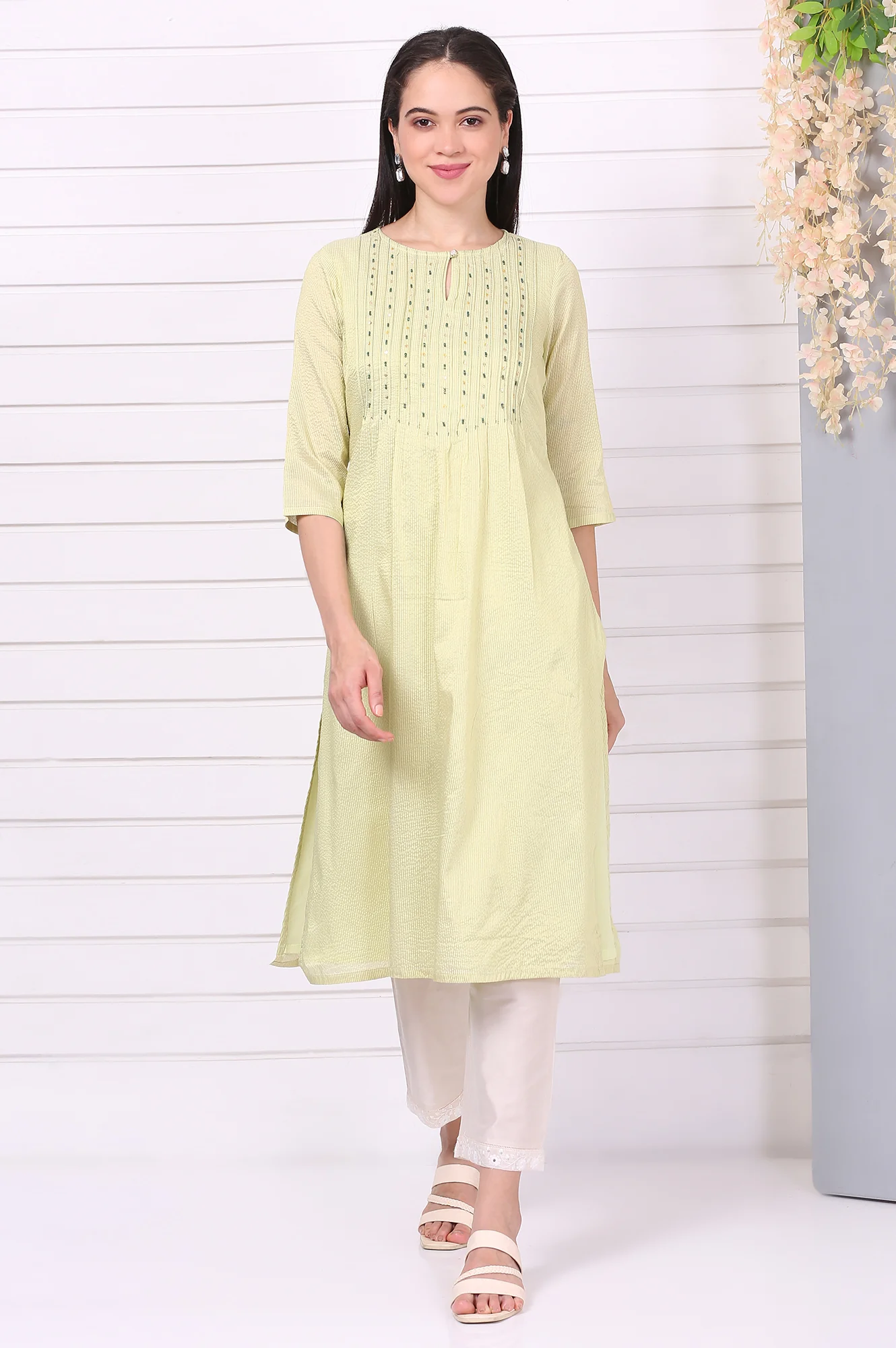 Green Beaded Straight Chanderi Lurex Kurta - Image 2