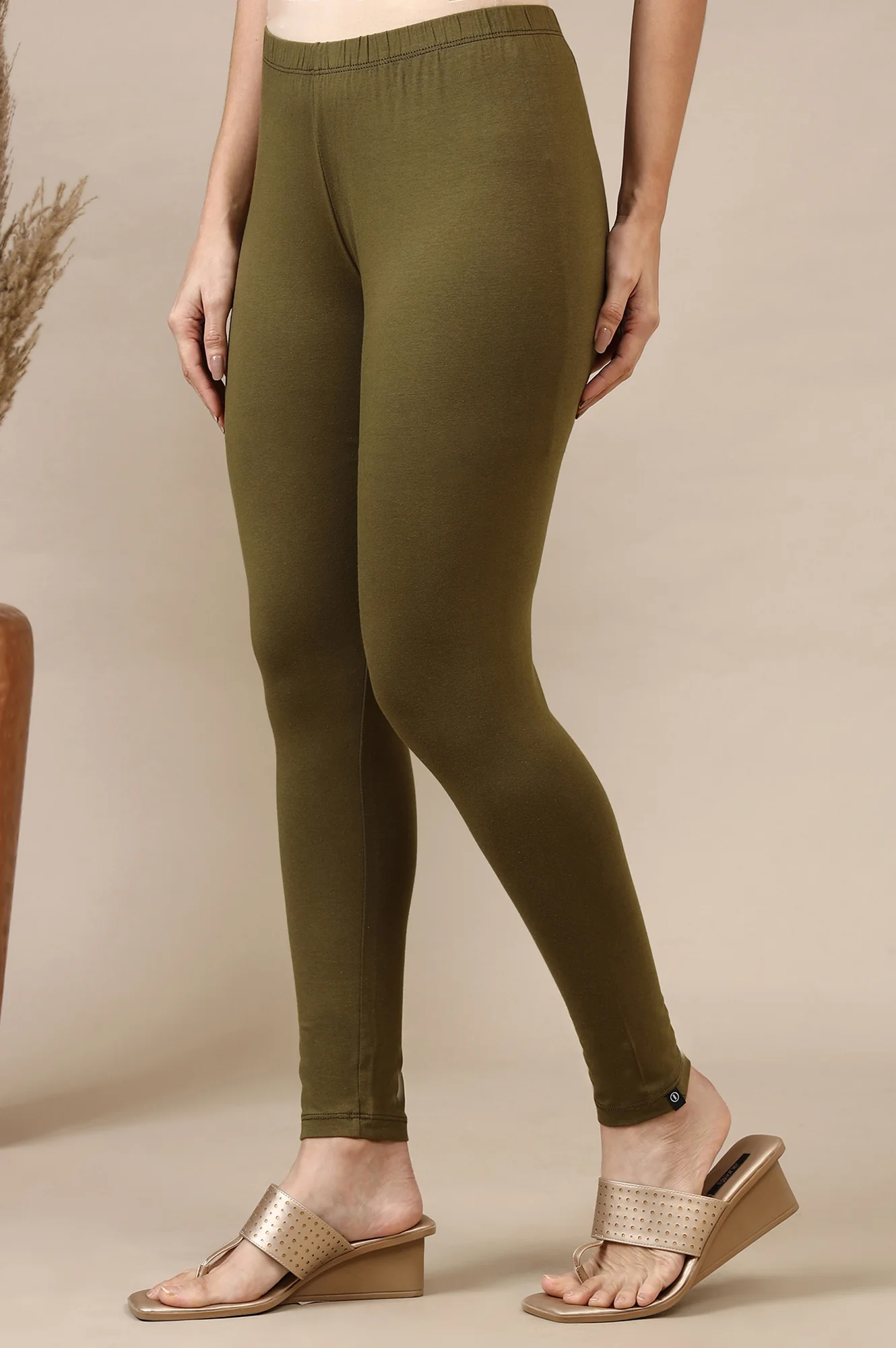 Green Solid Skinny Fit Cotton Lycra Leggings With Elasticated Waist - Image 2