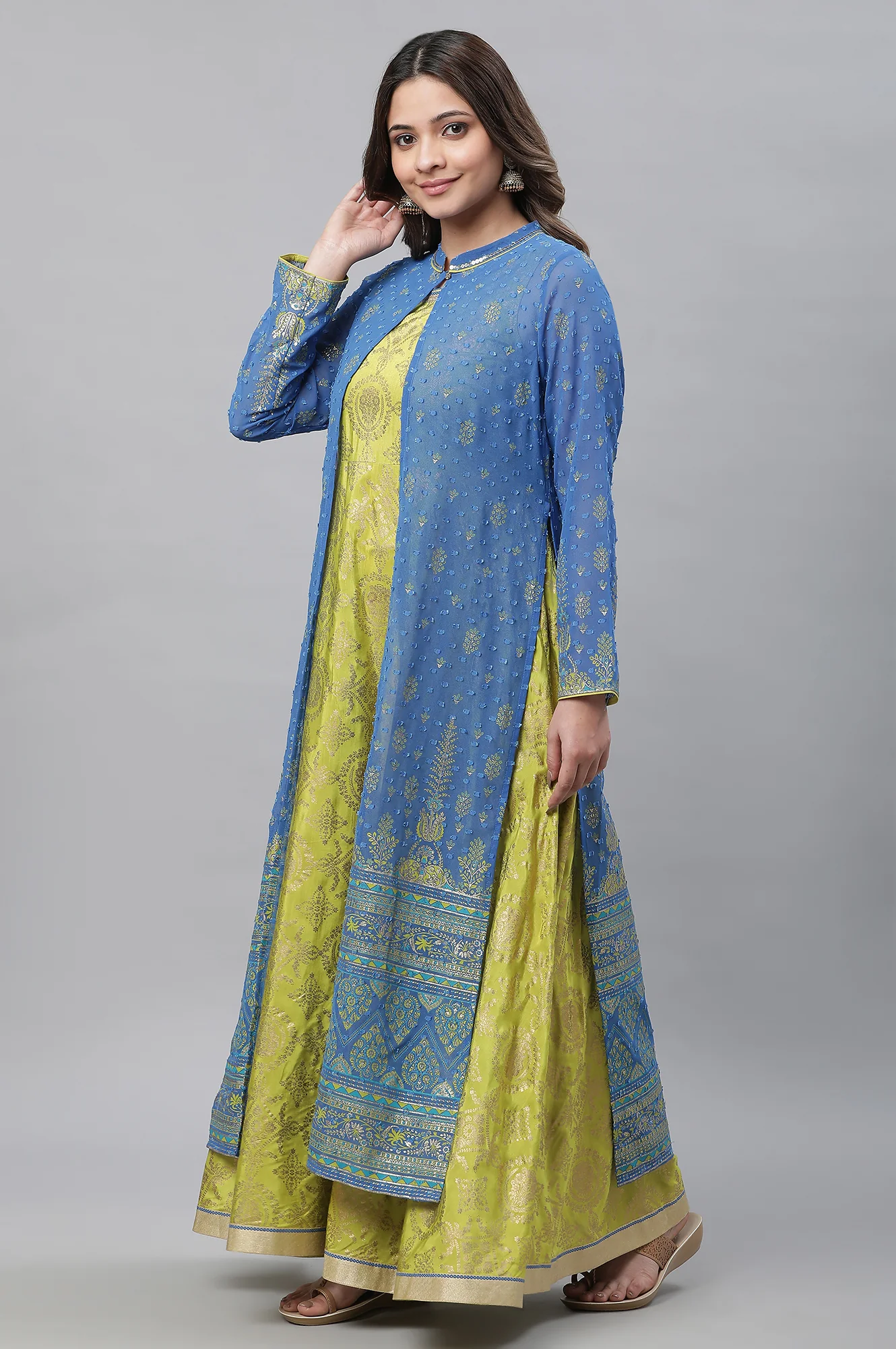 Green Embellished Long Kurta & Blue Gilet Set - Image 3