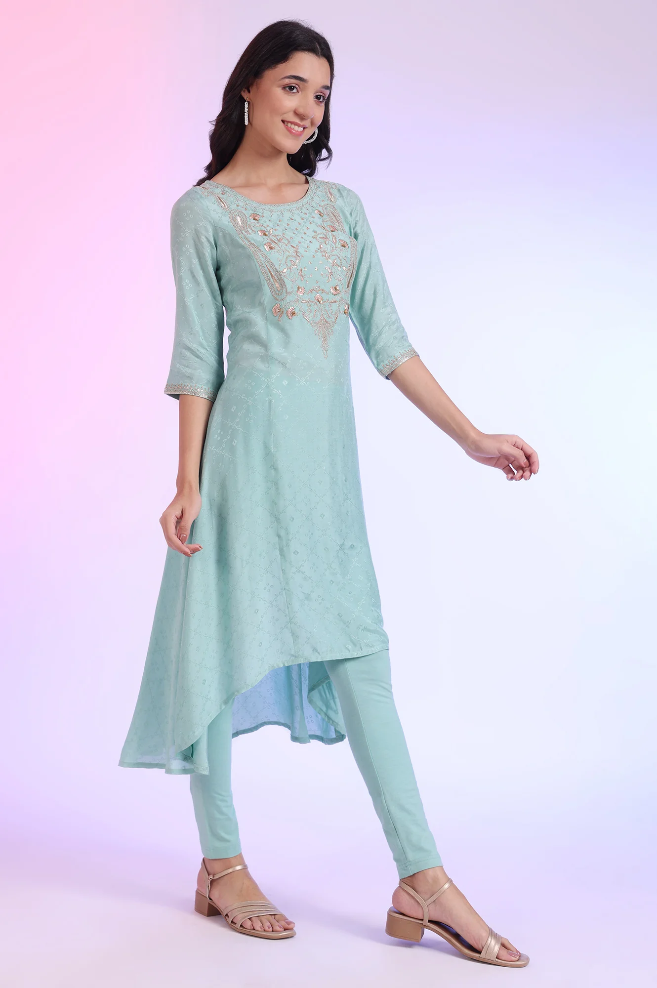 Green Embroidered Asymmetrical Kurta with Leggings & Dupatta Set - Image 7