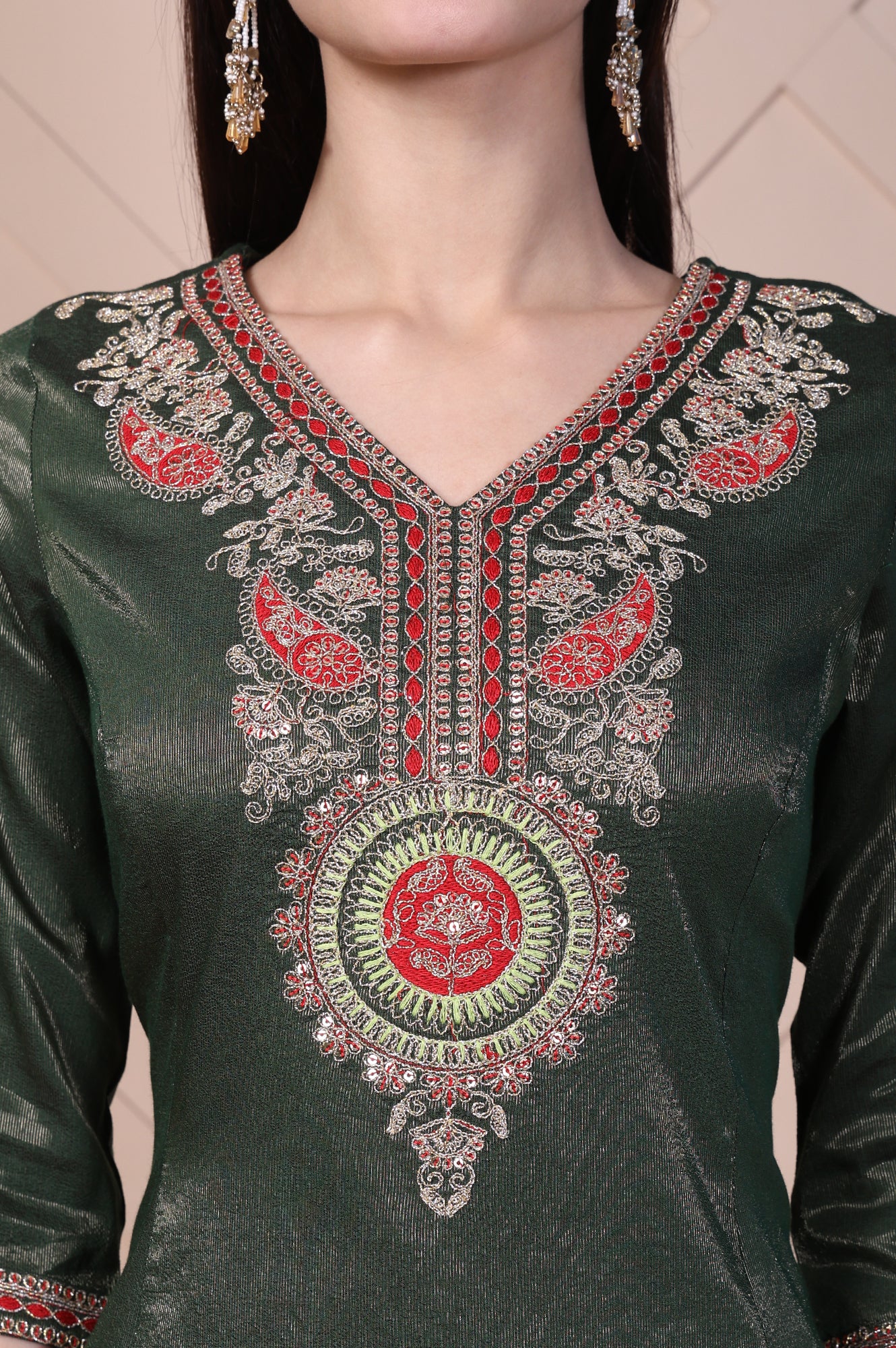 Green Embroidered A-Line Rayon Kurta - Image 3