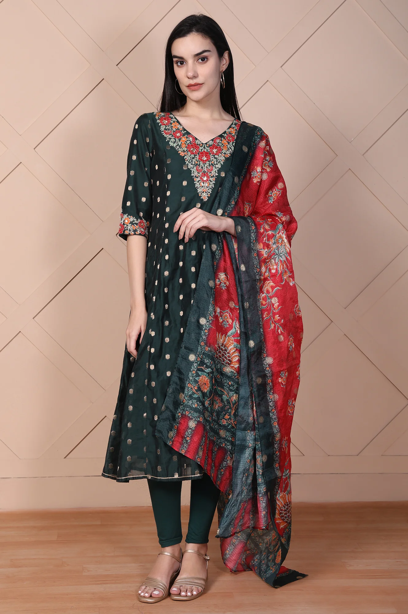 Green Embroidered A-Line Silk Blend Kurta with Legging and Dupatta Set - Image 2