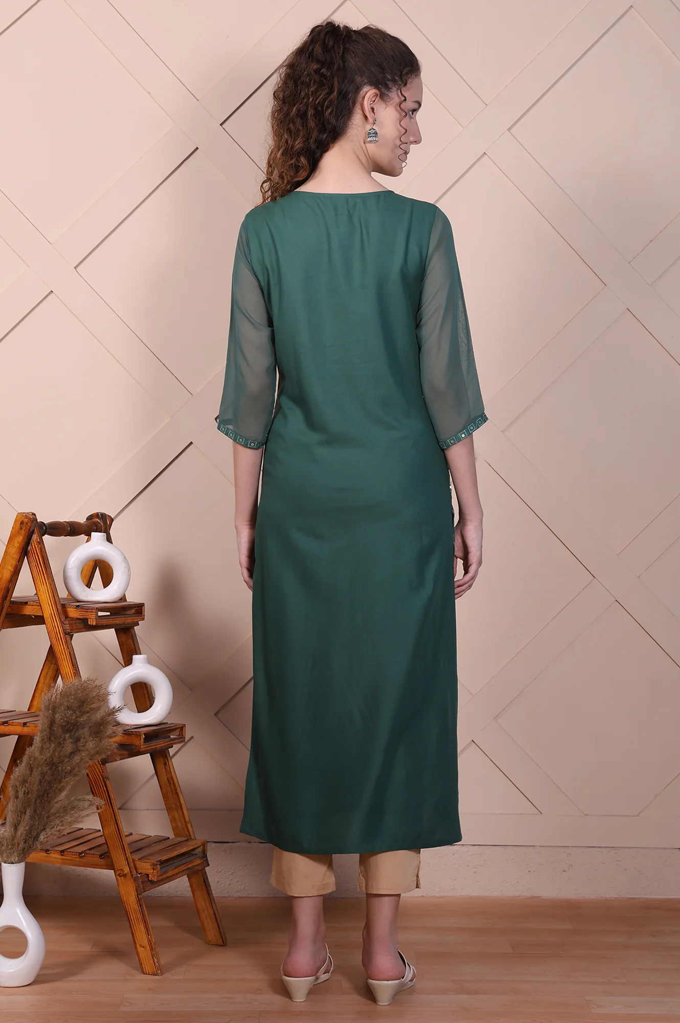 Green Embroidered Rayon Straight Festive Kurta - Image 5