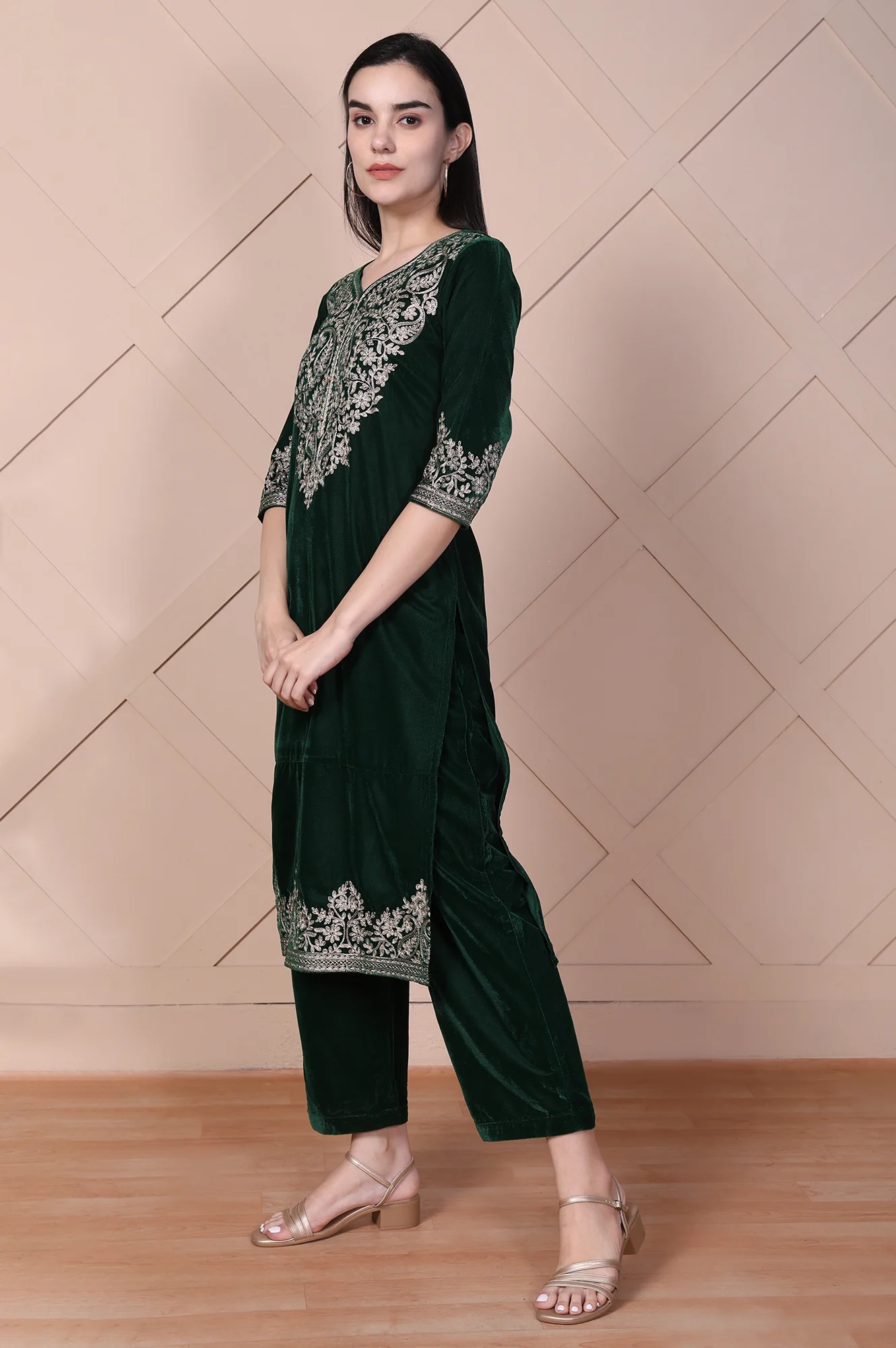 Green Embroidered Straight Acrylic Blend Kurta with Palazzo Set - Image 4