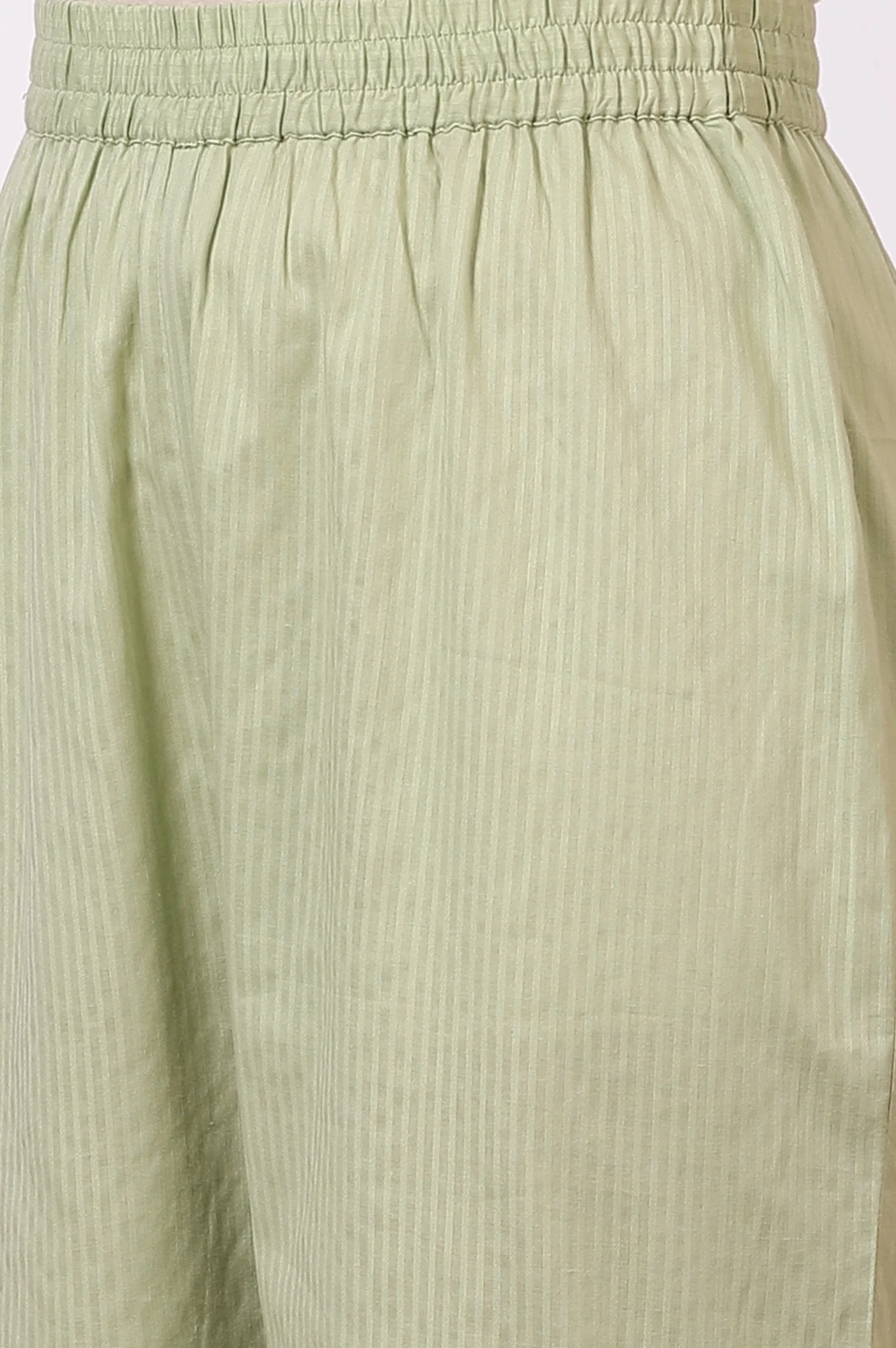 Green Embroidered Yoke Pure Cotton Straight Kurta and Pants Set - Image 10