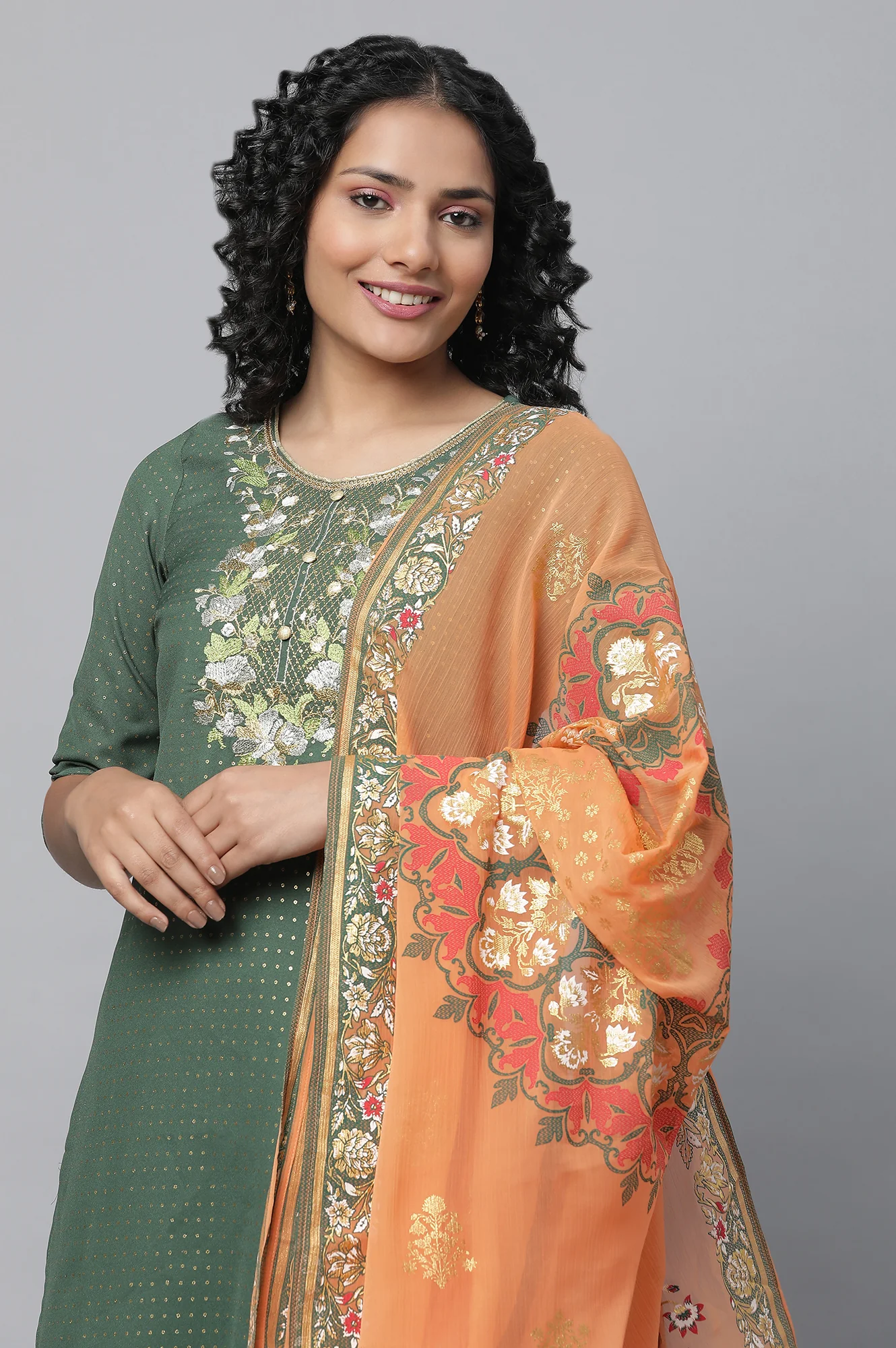Green Festive kurta, Skirt & Dupatta Set - Image 6