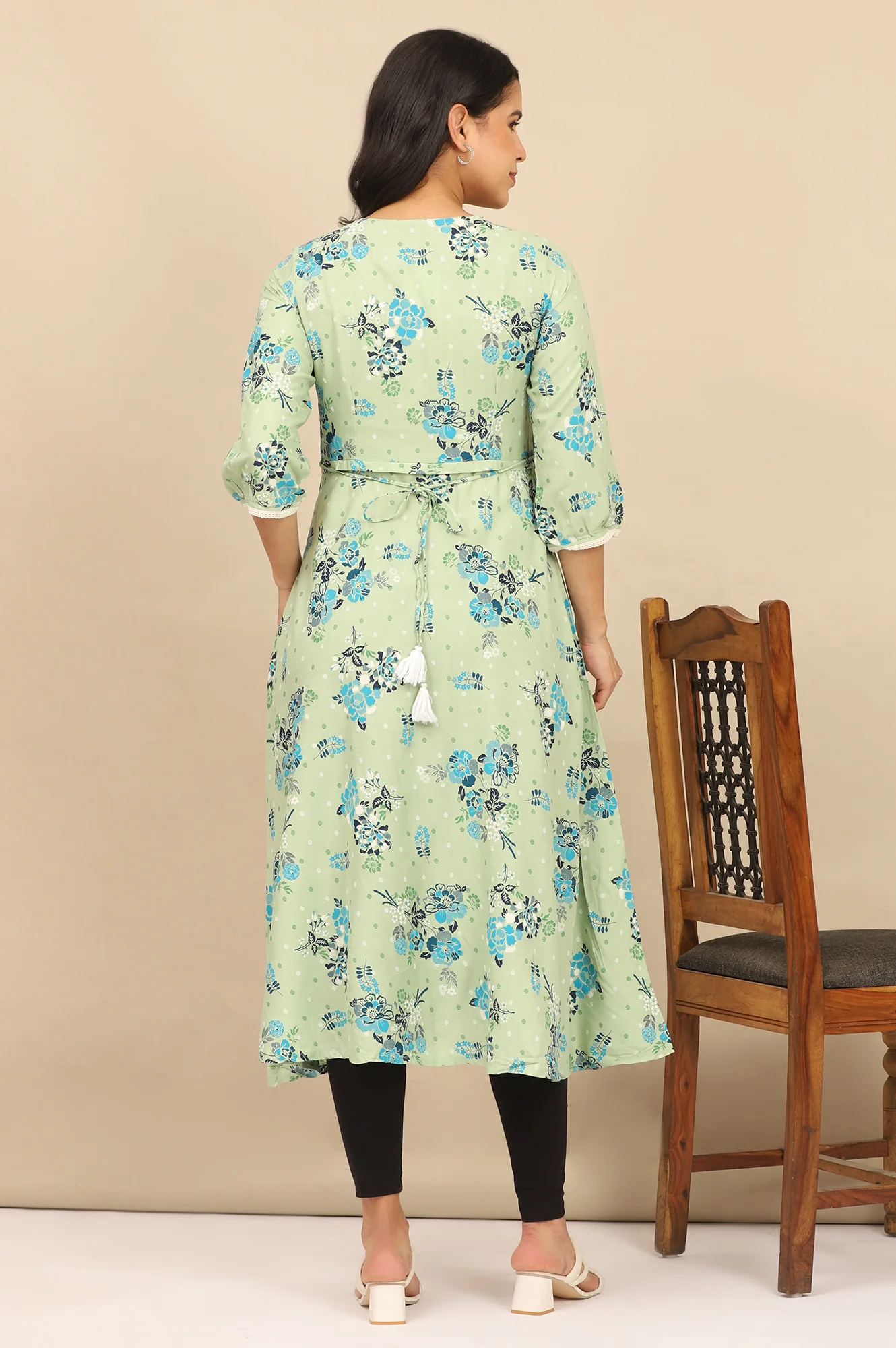 Green Floral Printed Circular LIVA Kurta and Leggings Set - Image 5