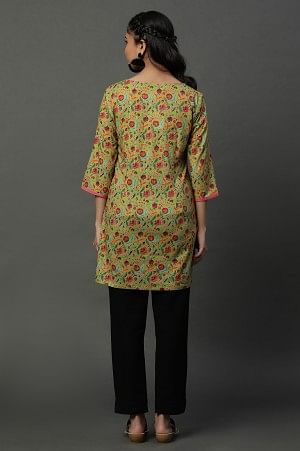 Green Floral Printed Cotton Straight Kurti - Image 4