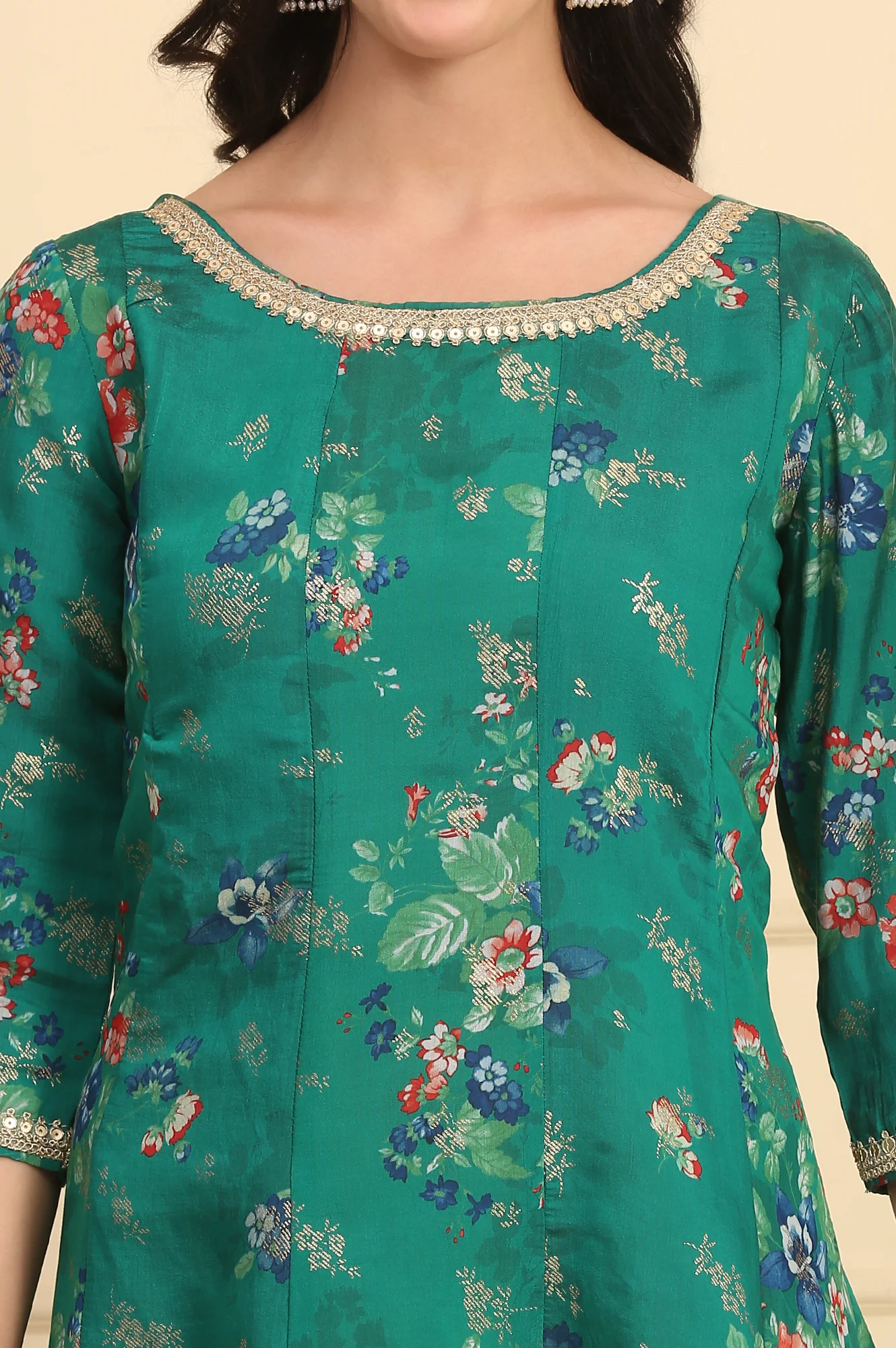 Green Floral Printed Lace Embellished Anarkali Kurta - Image 4