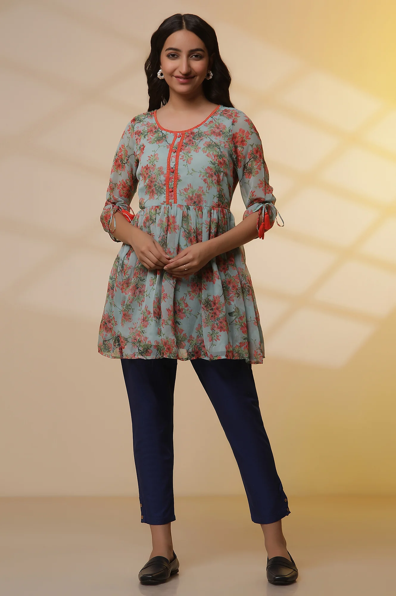 Green Floral Printed Peplim Short Kurti and Trousers Set - Image 2